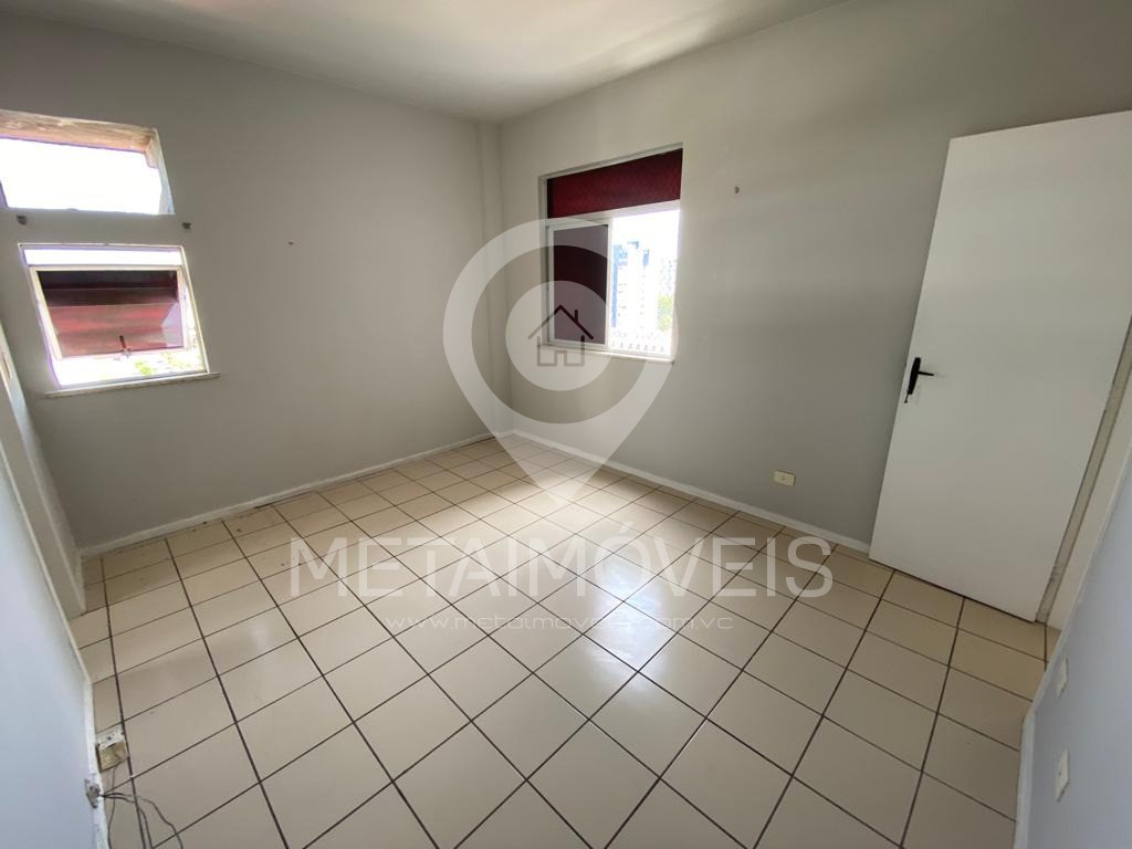 Apartamento à venda com 3 quartos, 94m² - Foto 4