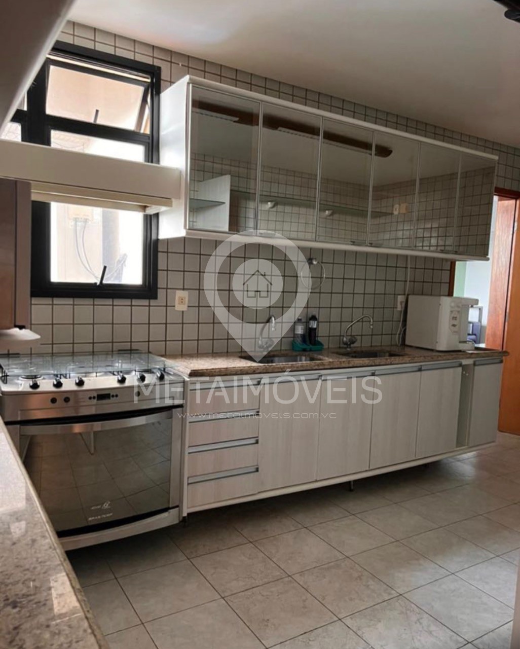 Apartamento à venda com 3 quartos, 238m² - Foto 10