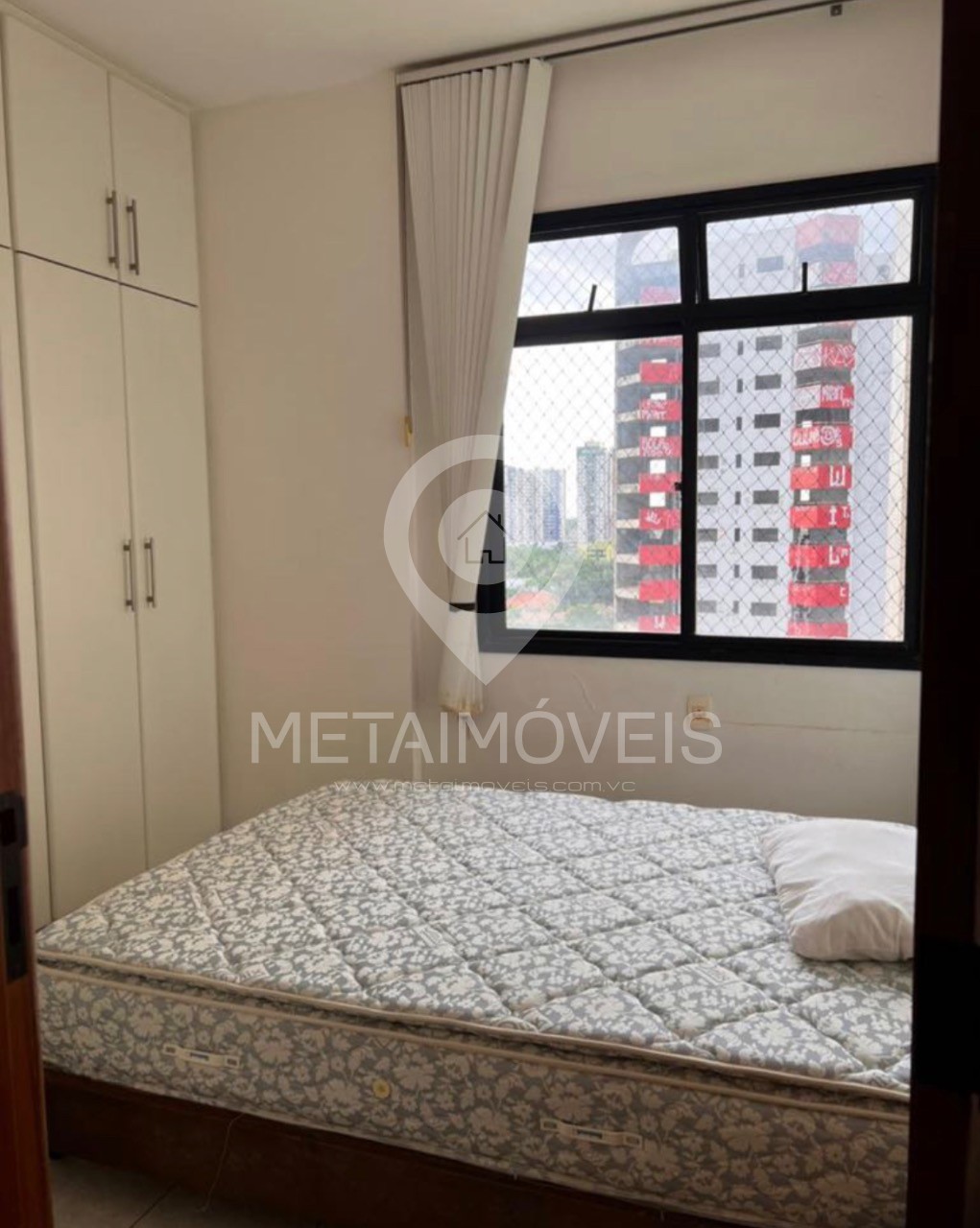 Apartamento à venda com 3 quartos, 238m² - Foto 12