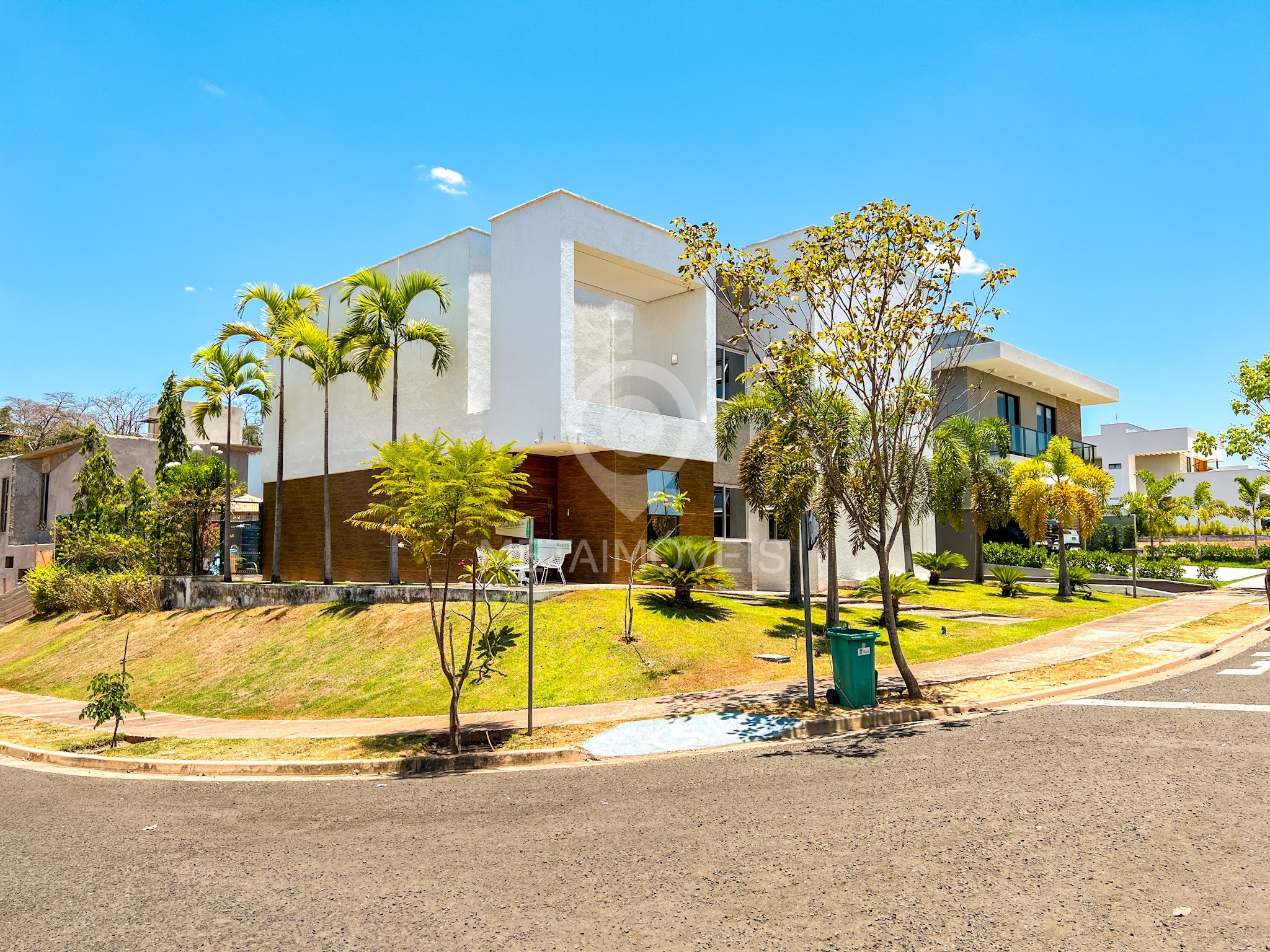 Casa de Condomínio à venda com 5 quartos, 433m² - Foto 6