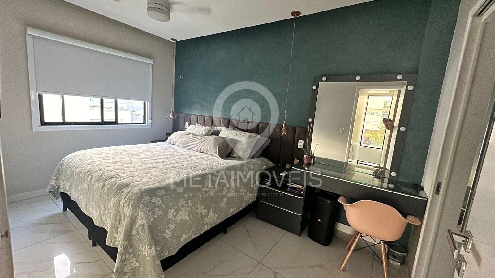 Casa de Condomínio para alugar com 4 quartos, 170m² - Foto 14