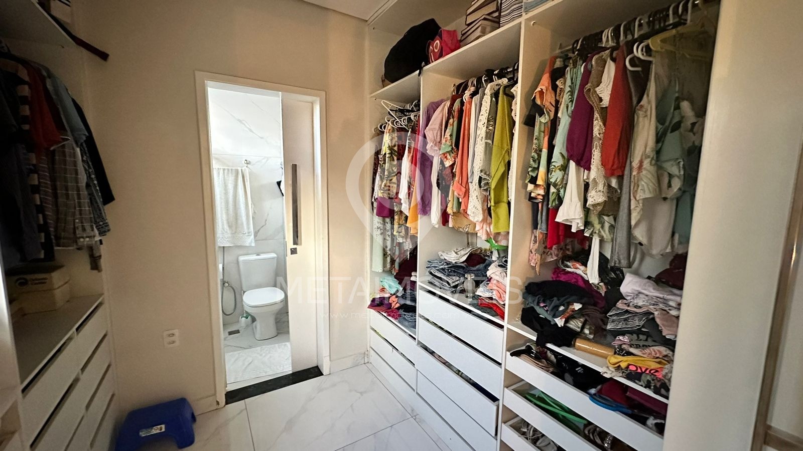 Casa de Condomínio para alugar com 4 quartos, 170m² - Foto 16