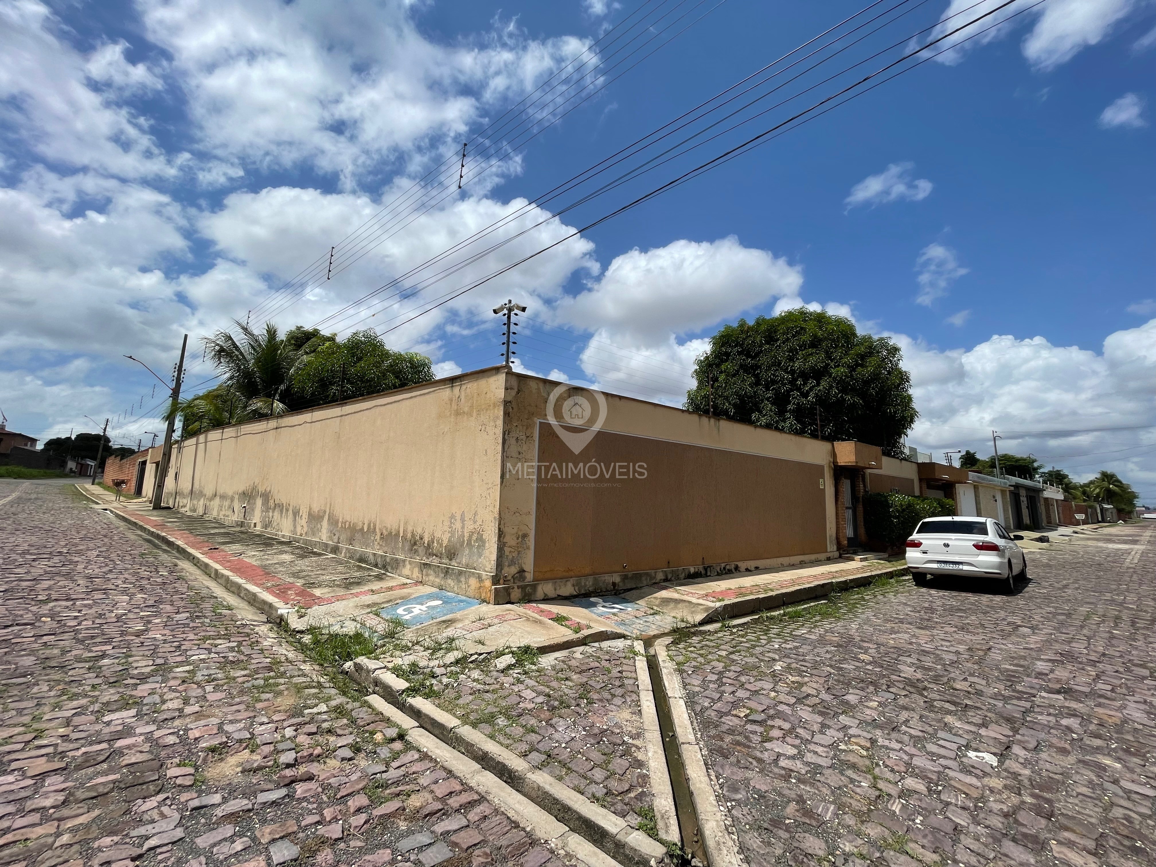 Casa à venda com 4 quartos, 490m² - Foto 3