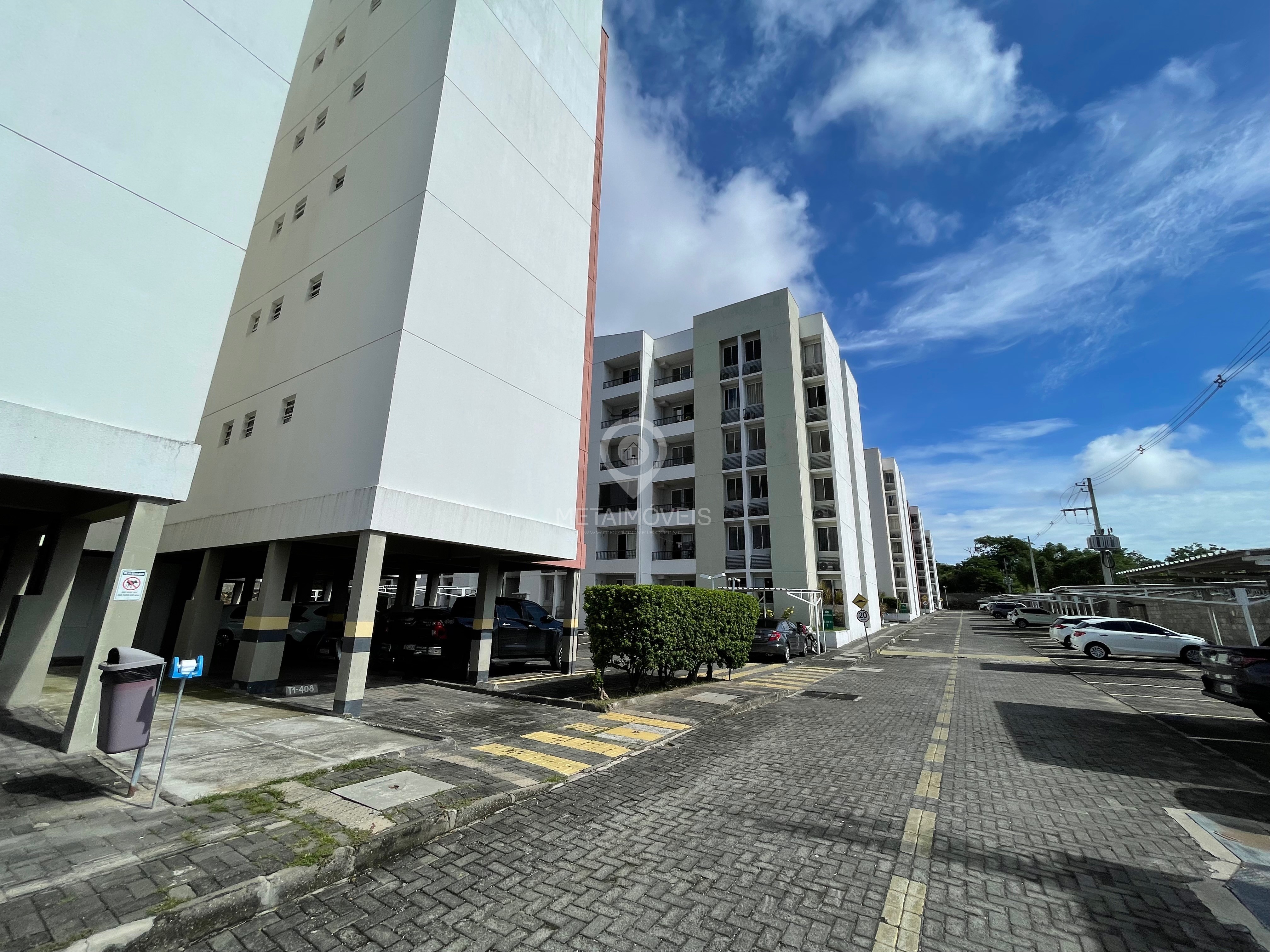 Apartamento à venda com 3 quartos, 64m² - Foto 2