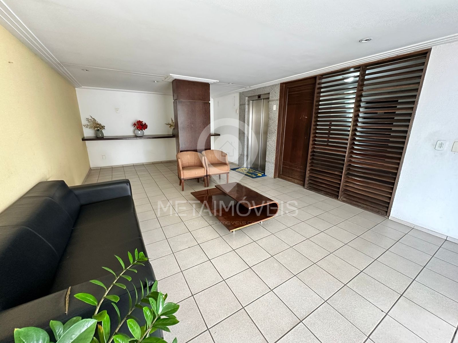 Apartamento para alugar com 4 quartos, 119m² - Foto 2