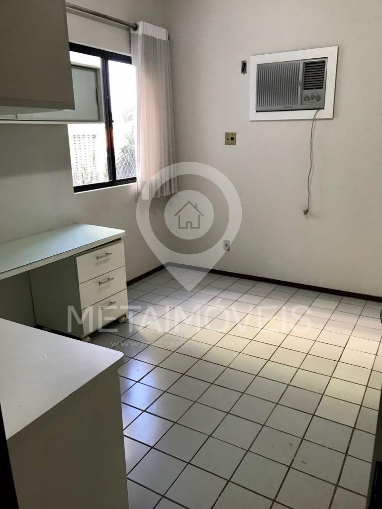 Apartamento à venda com 3 quartos, 128m² - Foto 3