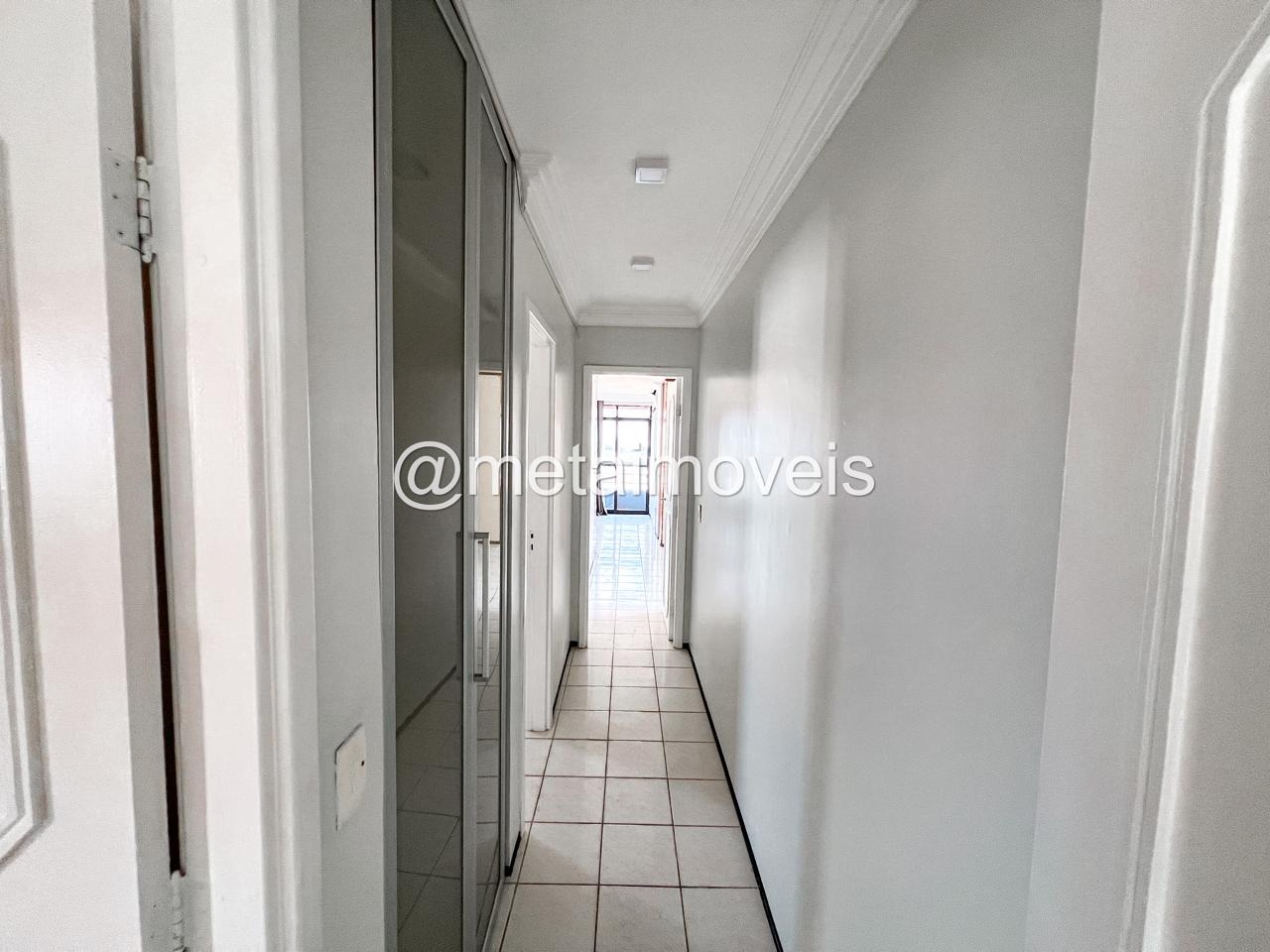 Apartamento à venda com 4 quartos, 197m² - Foto 3