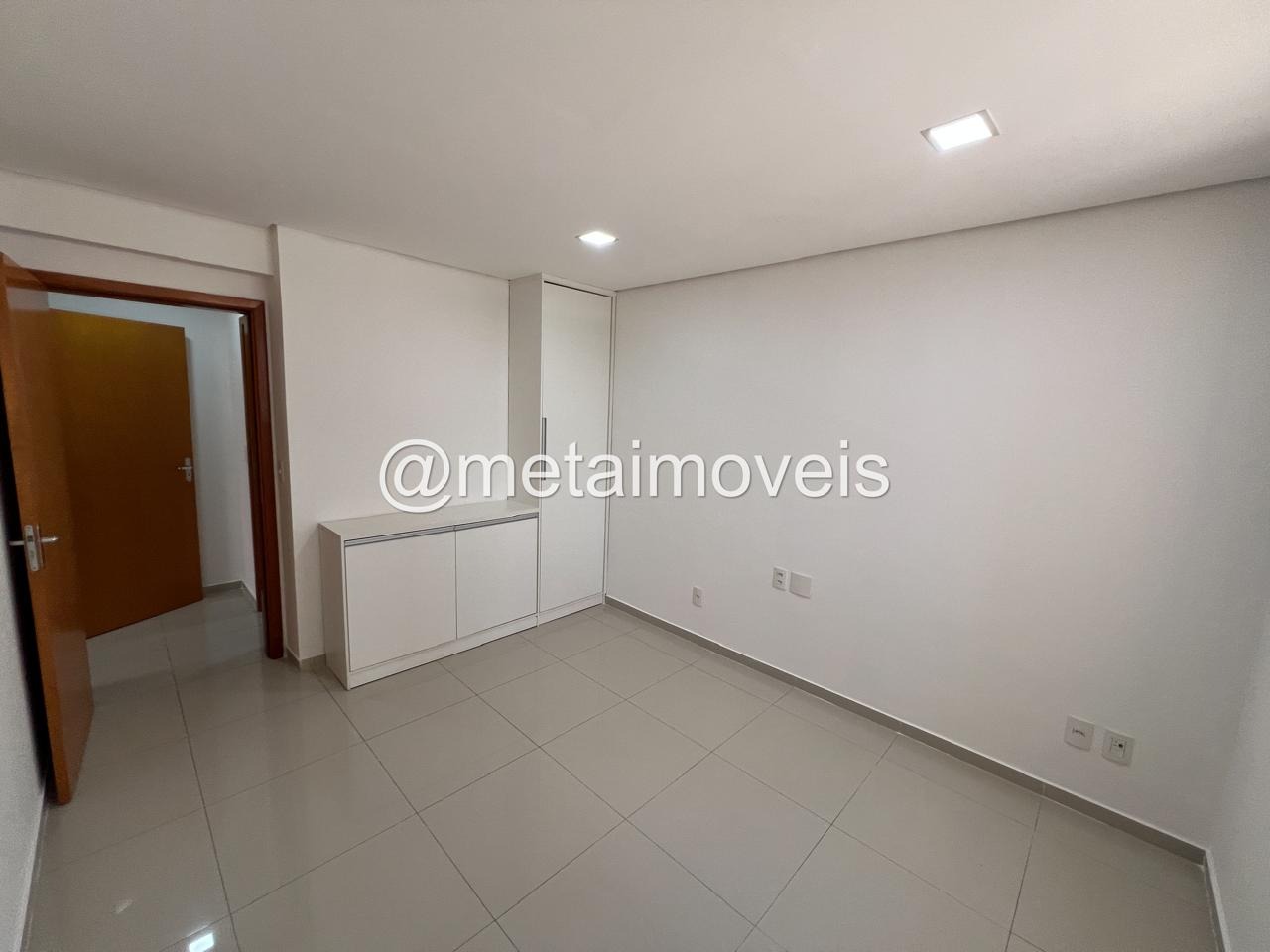 Apartamento à venda com 4 quartos, 130m² - Foto 11