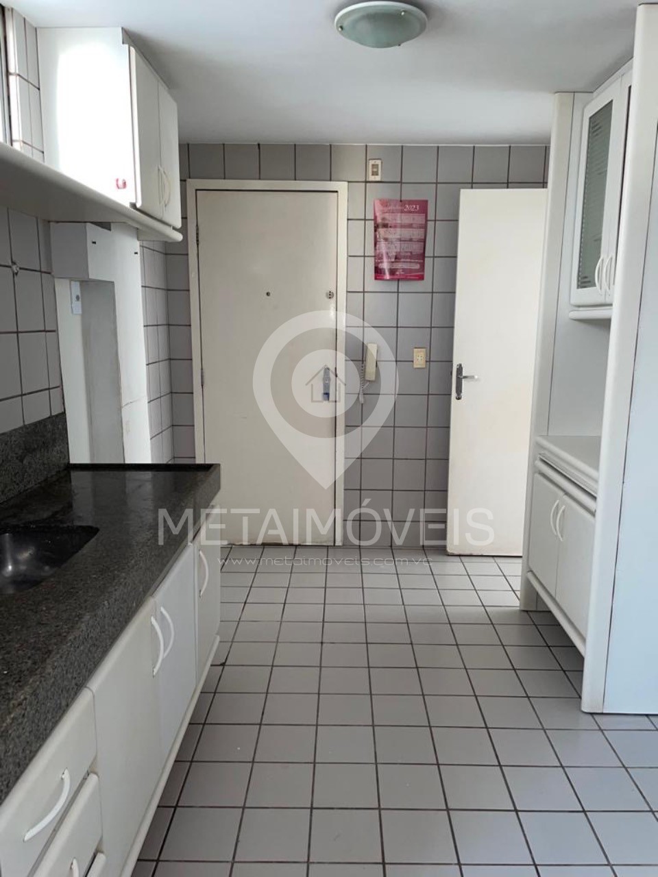 Apartamento à venda com 3 quartos, 97m² - Foto 3