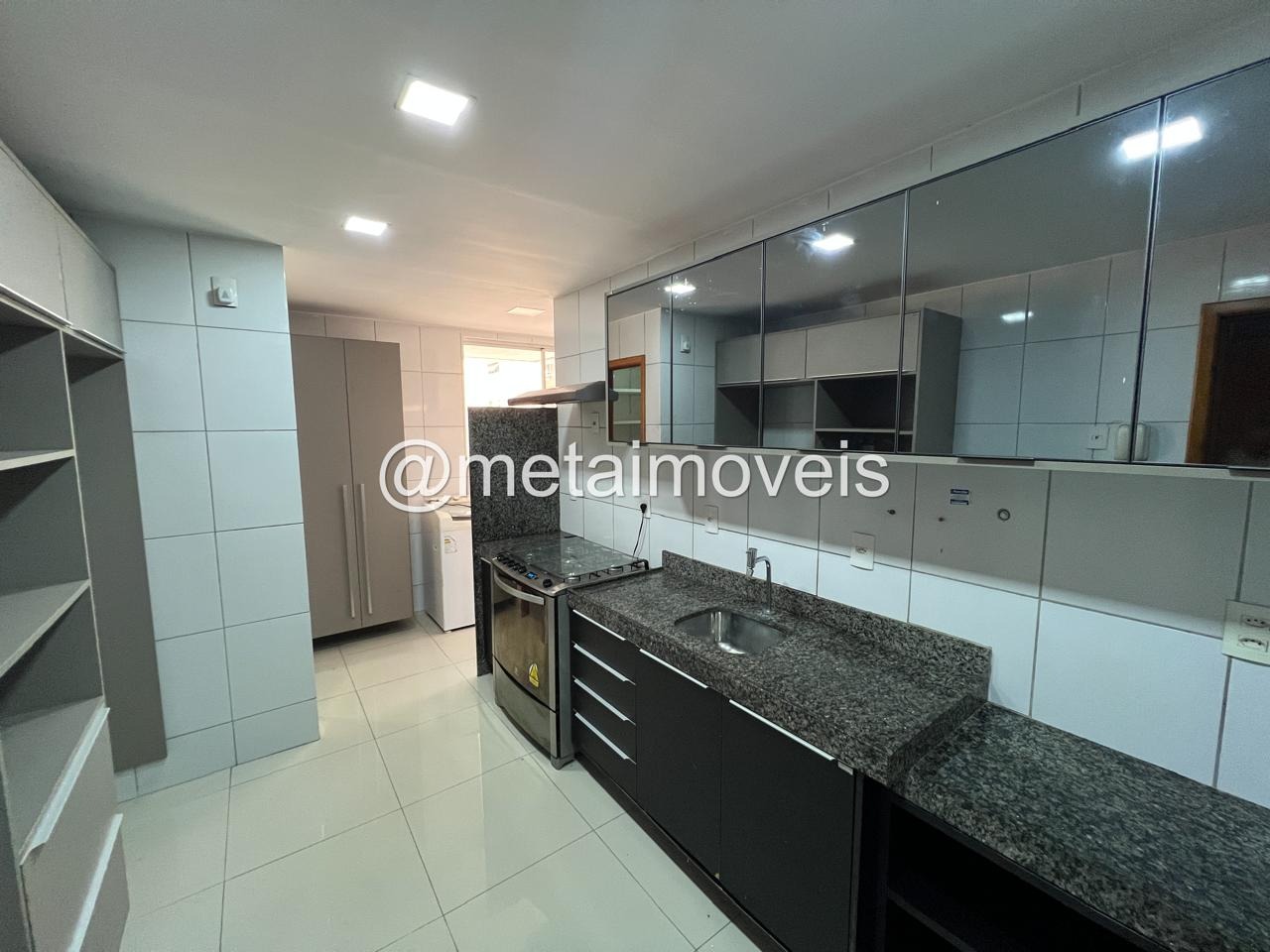 Apartamento à venda com 4 quartos, 130m² - Foto 17