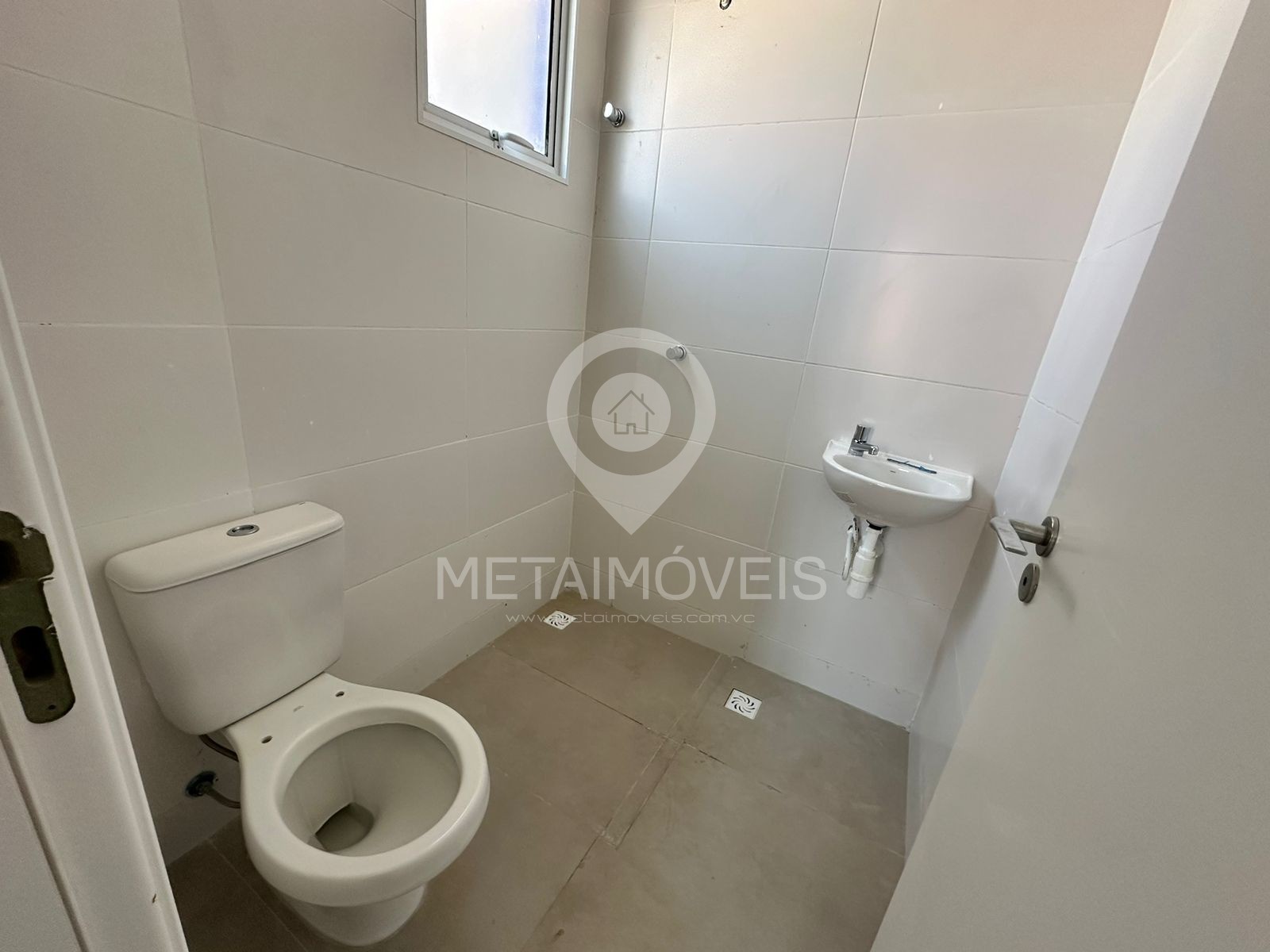 Apartamento à venda com 4 quartos, 170m² - Foto 2