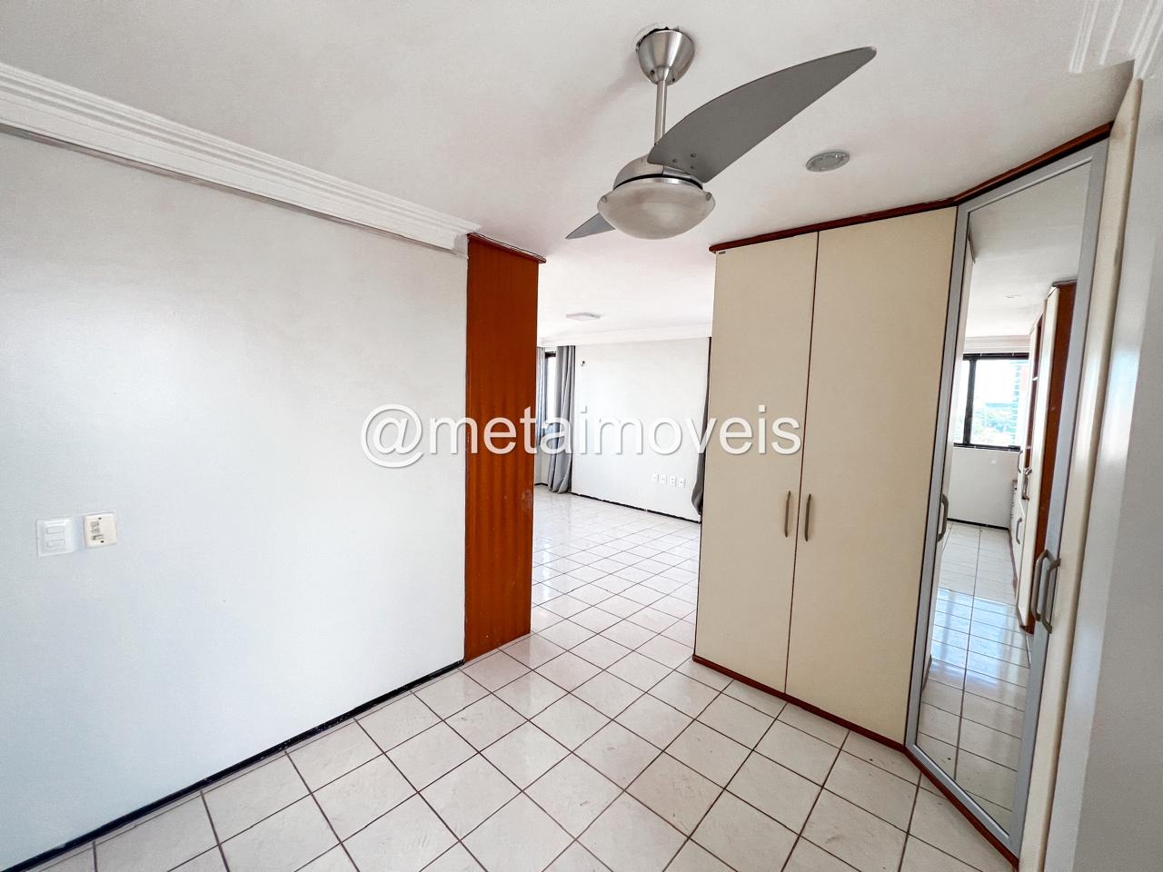 Apartamento à venda com 4 quartos, 197m² - Foto 11