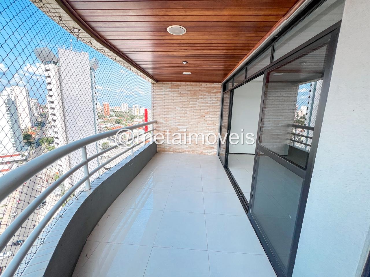 Apartamento à venda com 4 quartos, 197m² - Foto 17