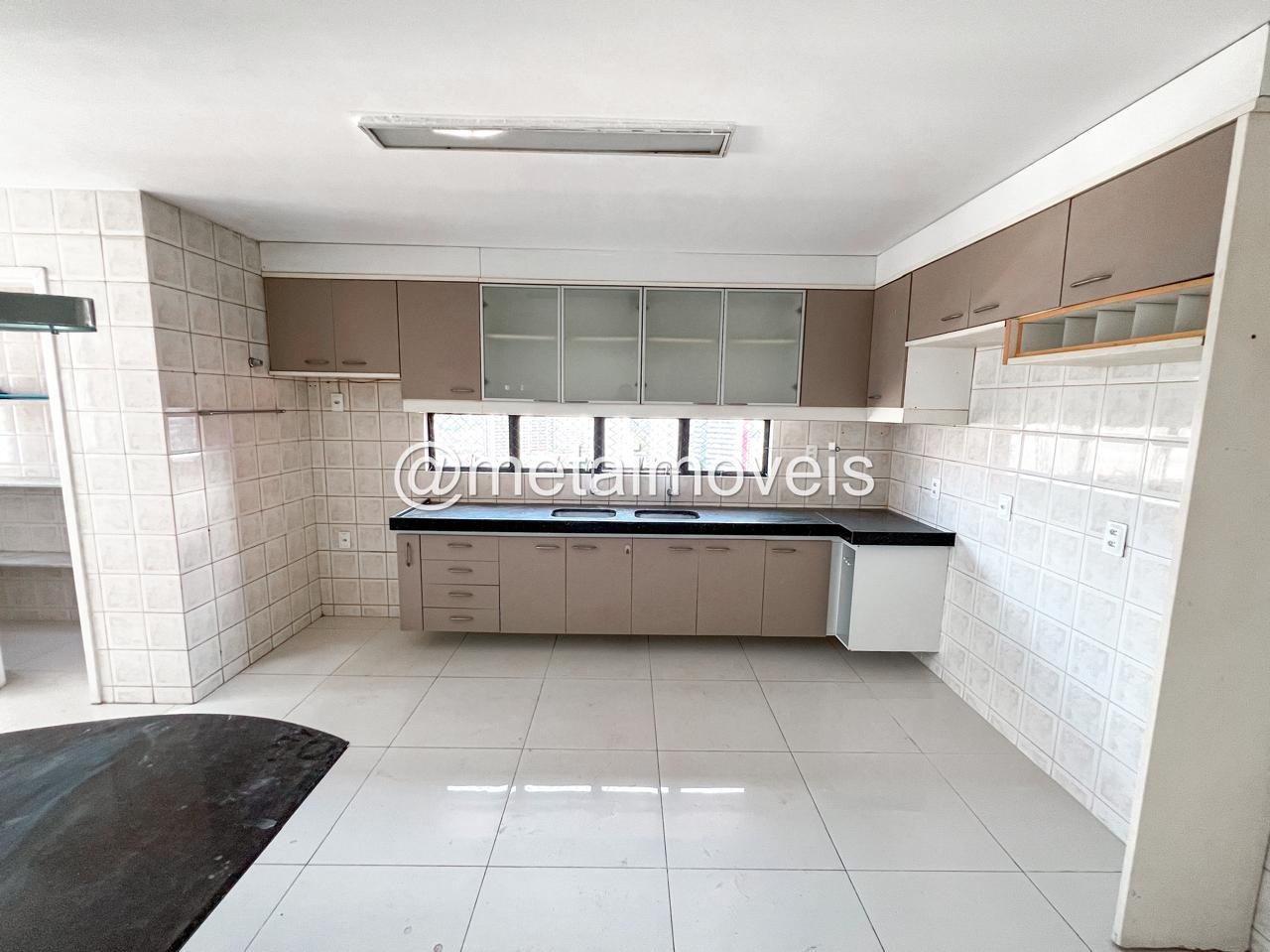 Apartamento à venda com 4 quartos, 197m² - Foto 12