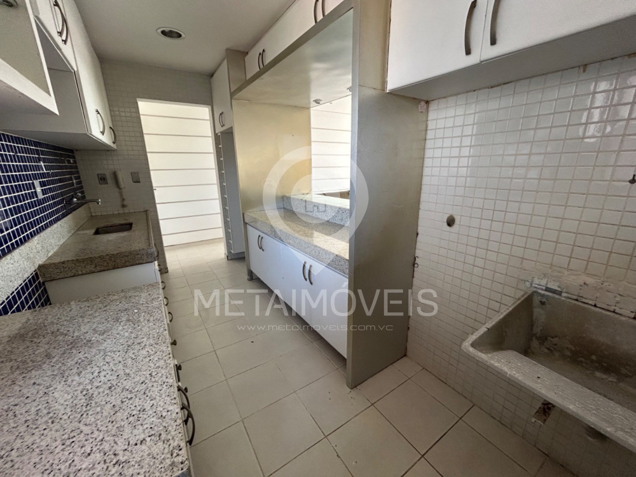 Apartamento à venda com 2 quartos, 70m² - Foto 34