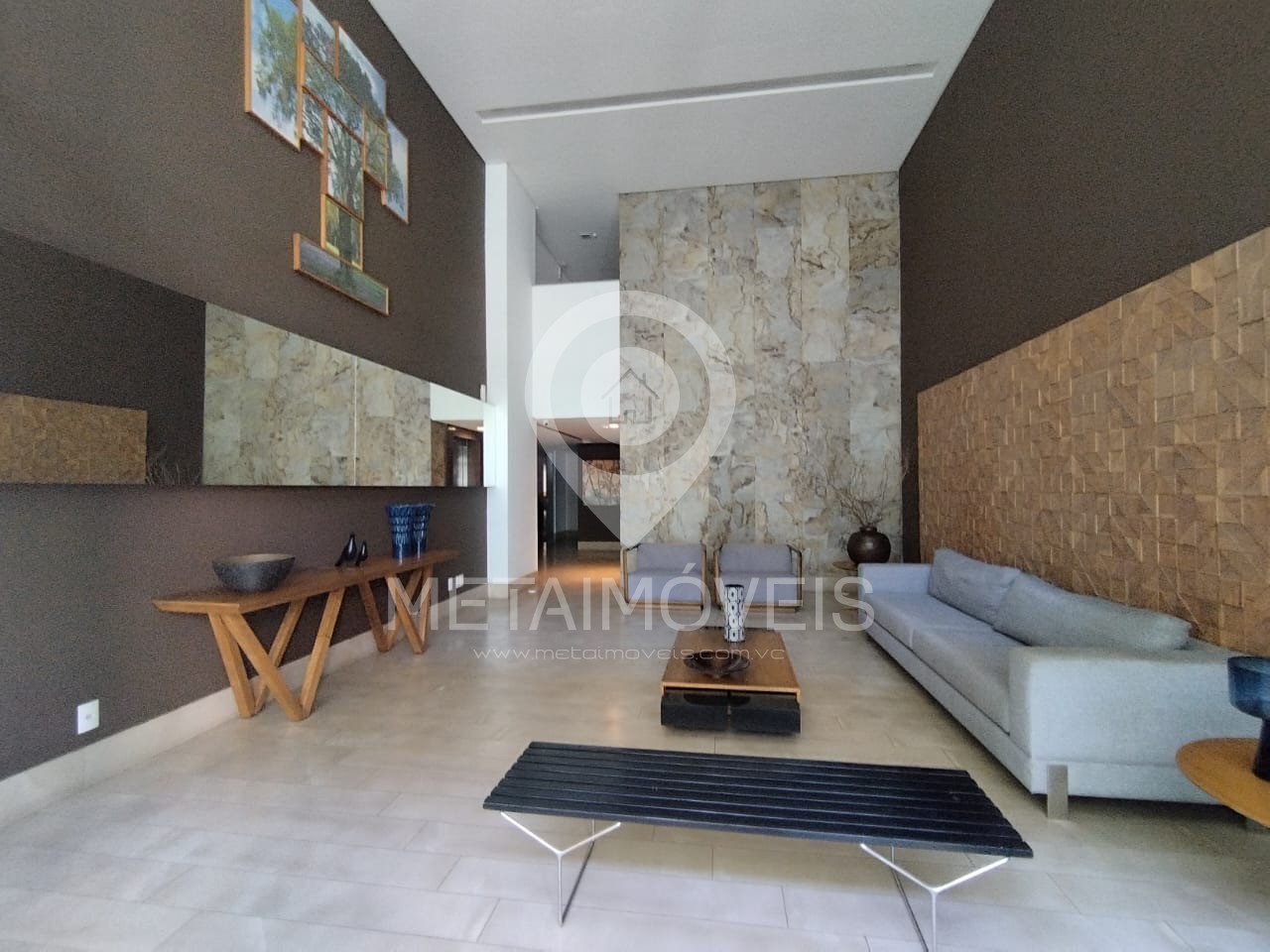 Apartamento à venda com 4 quartos, 227m² - Foto 2