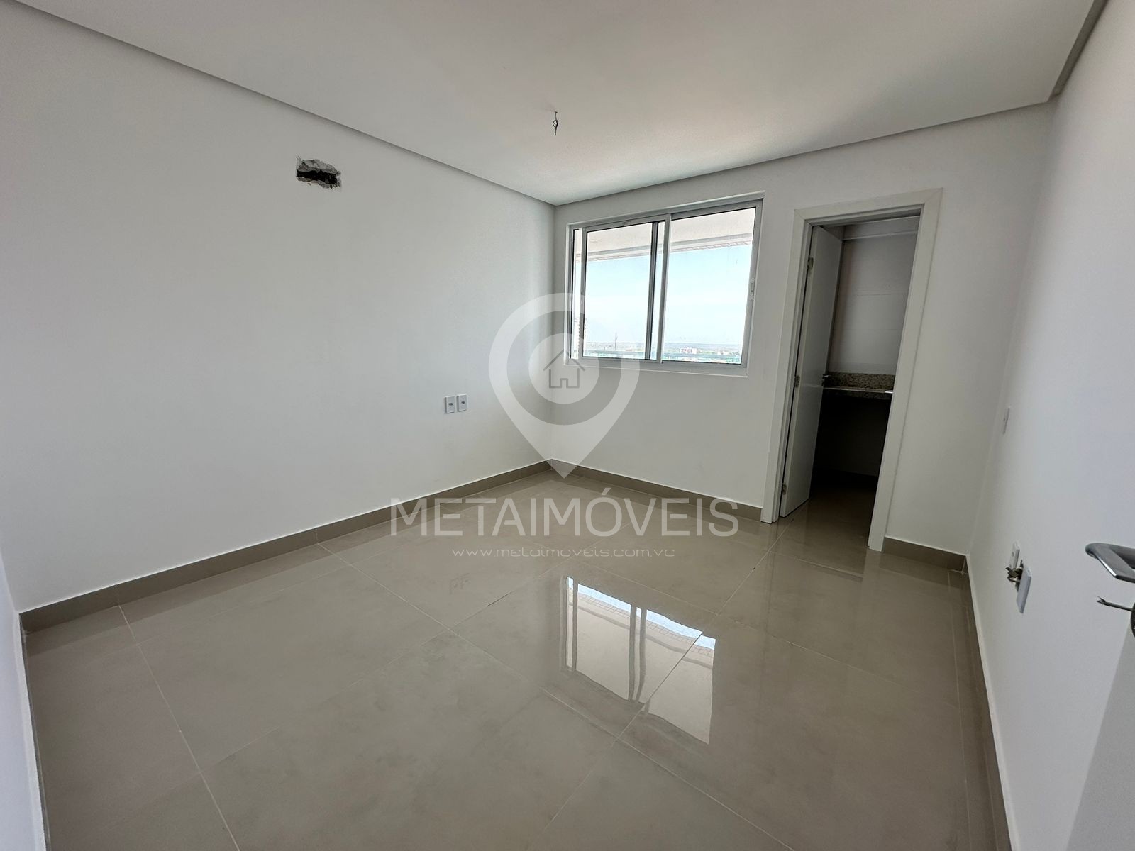 Apartamento à venda com 4 quartos, 170m² - Foto 12