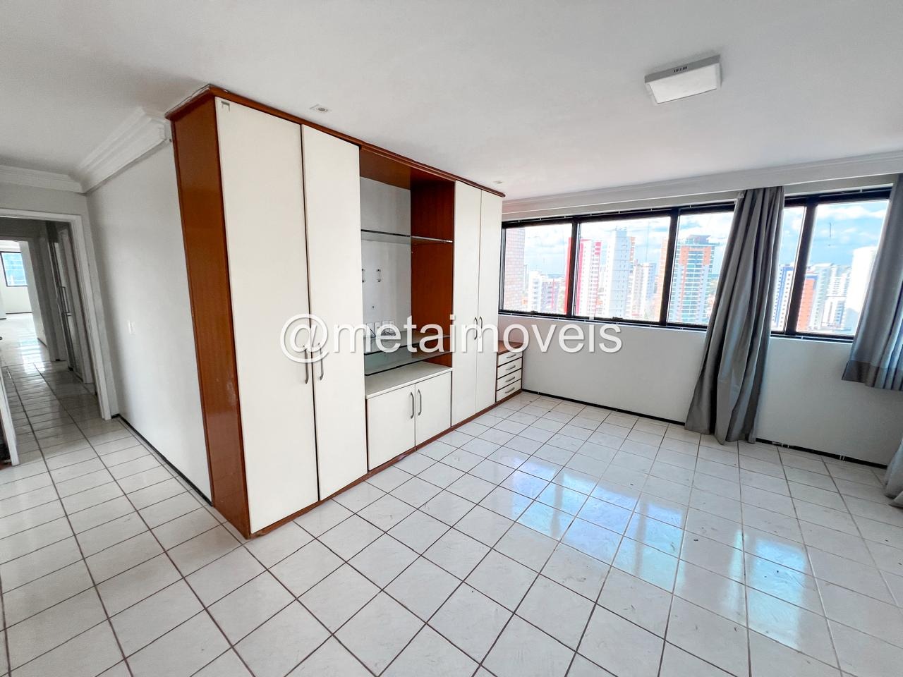 Apartamento à venda com 4 quartos, 197m² - Foto 15