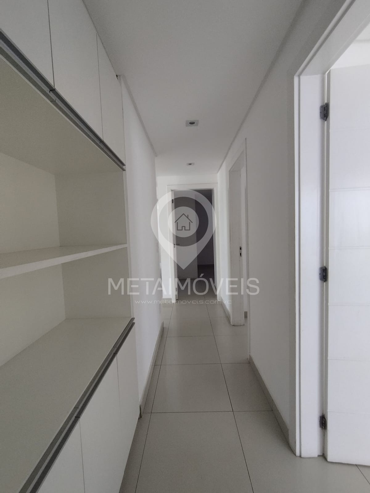 Apartamento à venda com 4 quartos, 227m² - Foto 9