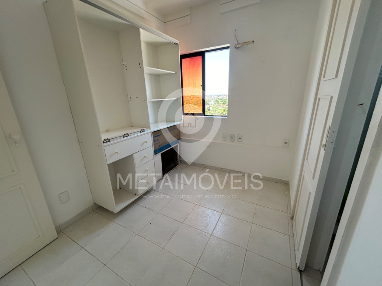 Apartamento à venda com 2 quartos, 70m² - Foto 29