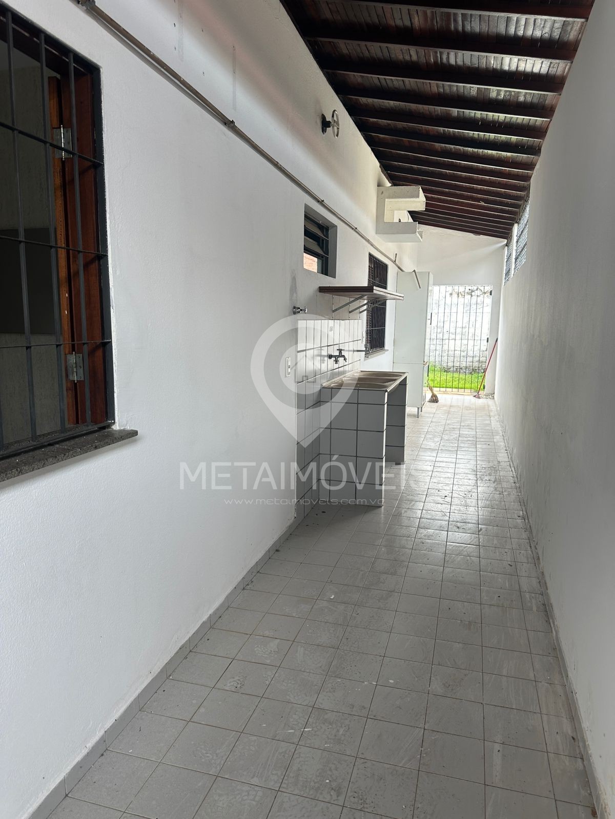 Casa à venda com 3 quartos, 220m² - Foto 16