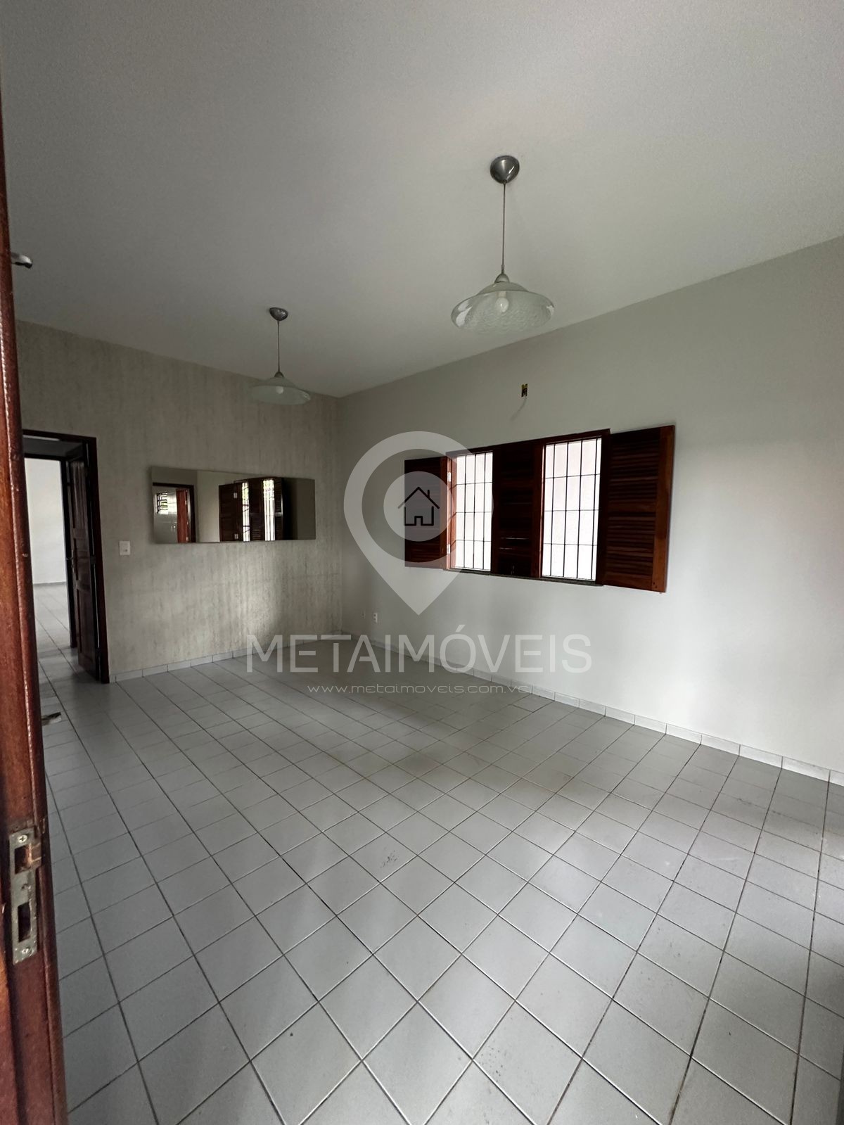 Casa à venda com 3 quartos, 220m² - Foto 11