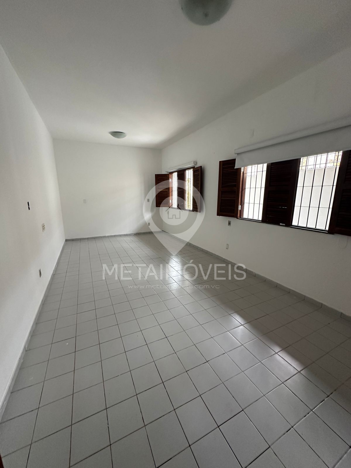 Casa à venda com 3 quartos, 220m² - Foto 34