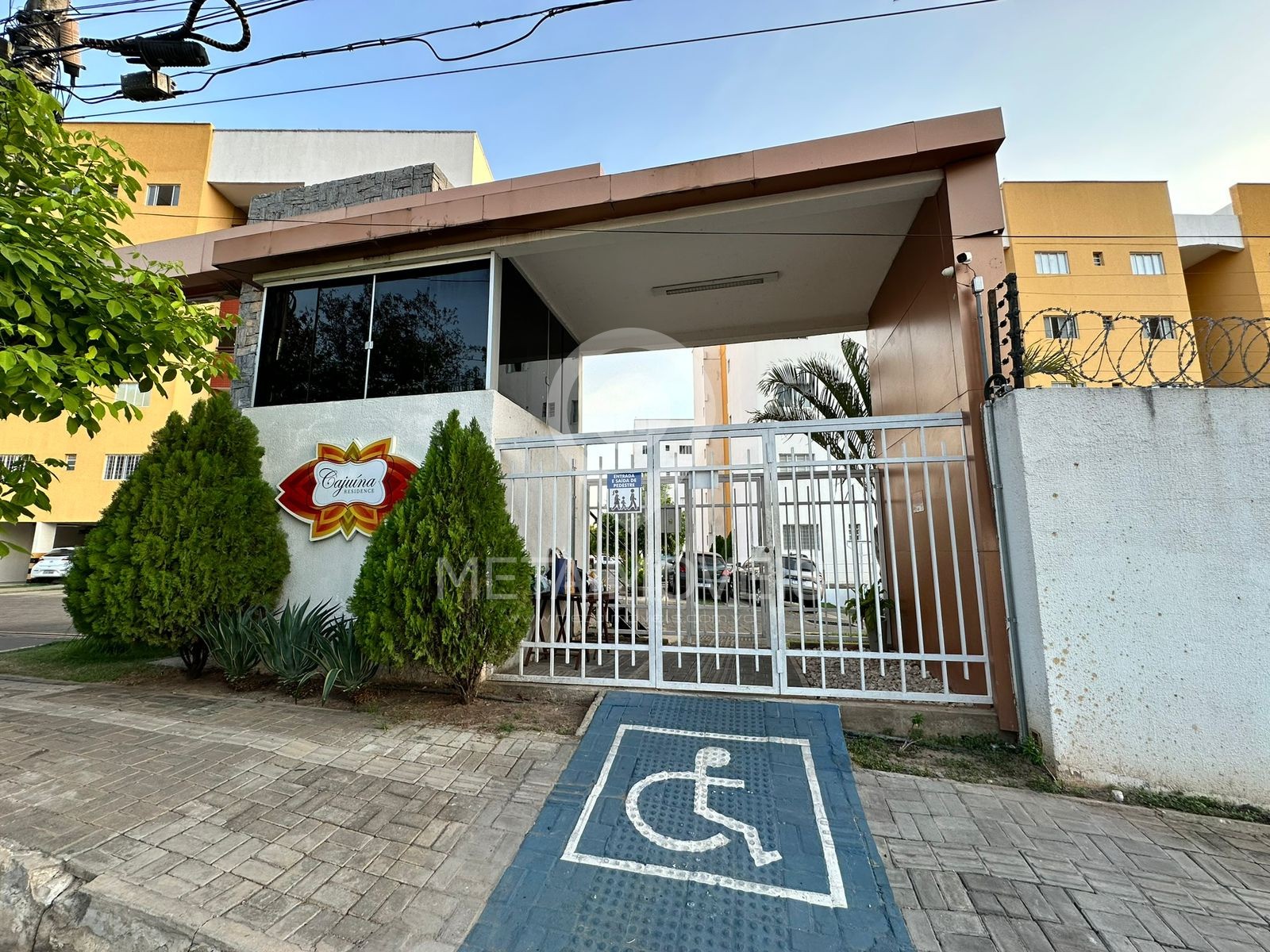 Apartamento à venda com 3 quartos, 77m² - Foto 3