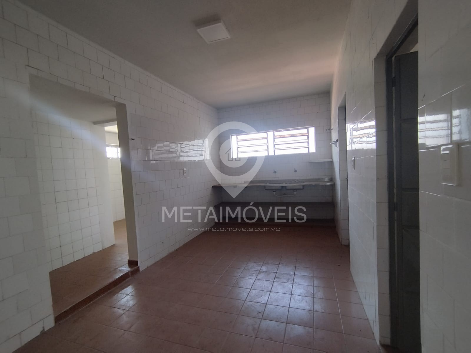 Prédio Inteiro para alugar com 7 quartos, 400m² - Foto 22