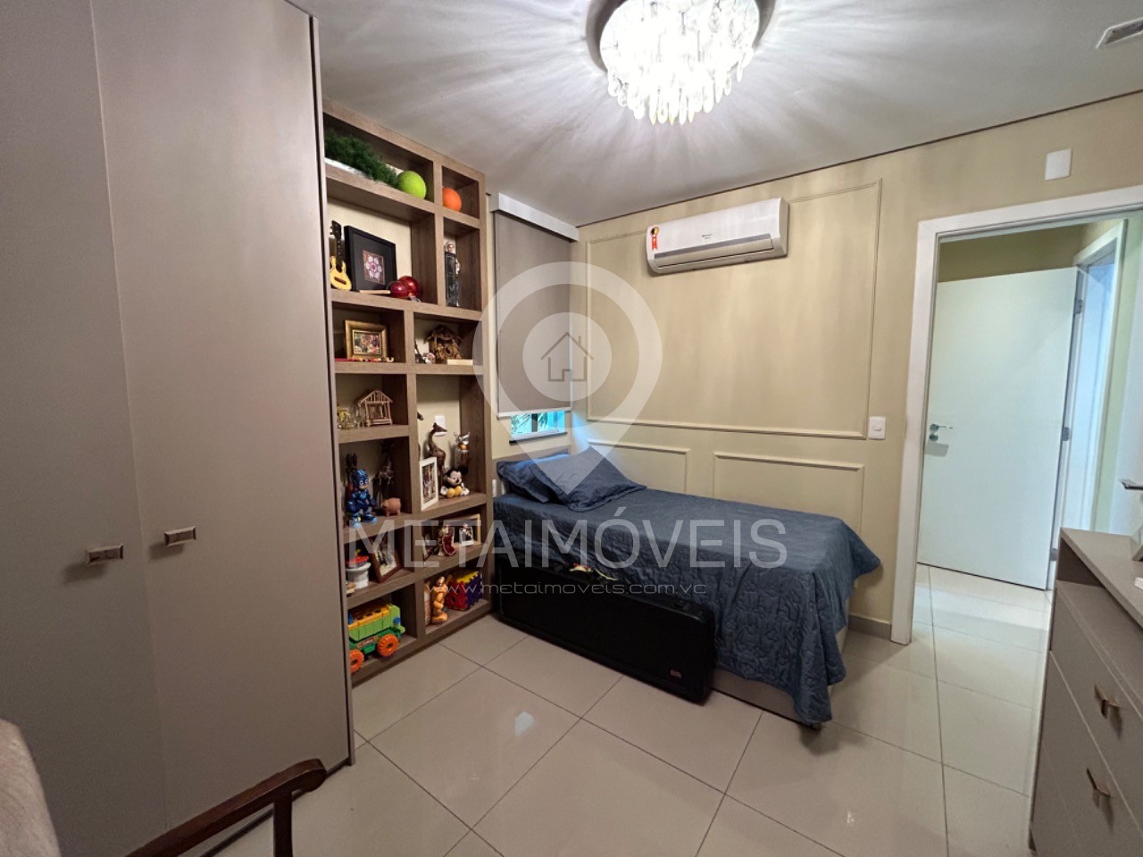 Casa de Condomínio à venda com 5 quartos, 360m² - Foto 11