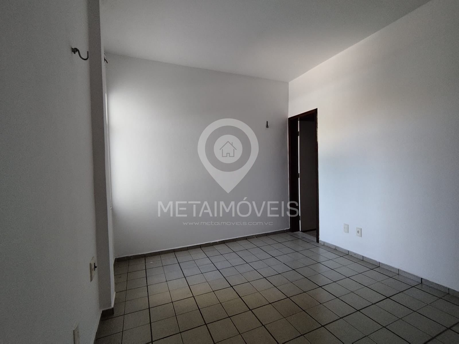 Apartamento para alugar com 3 quartos, 110m² - Foto 11