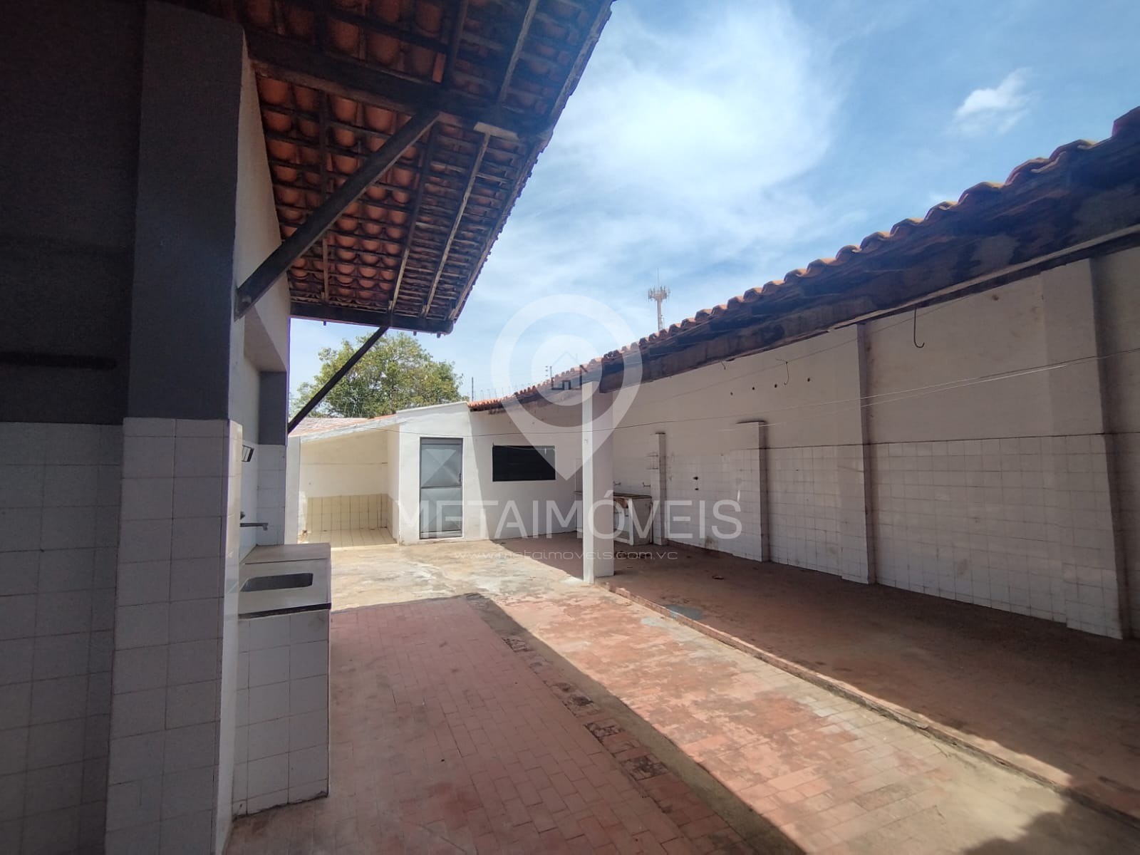 Prédio Inteiro para alugar com 7 quartos, 400m² - Foto 20