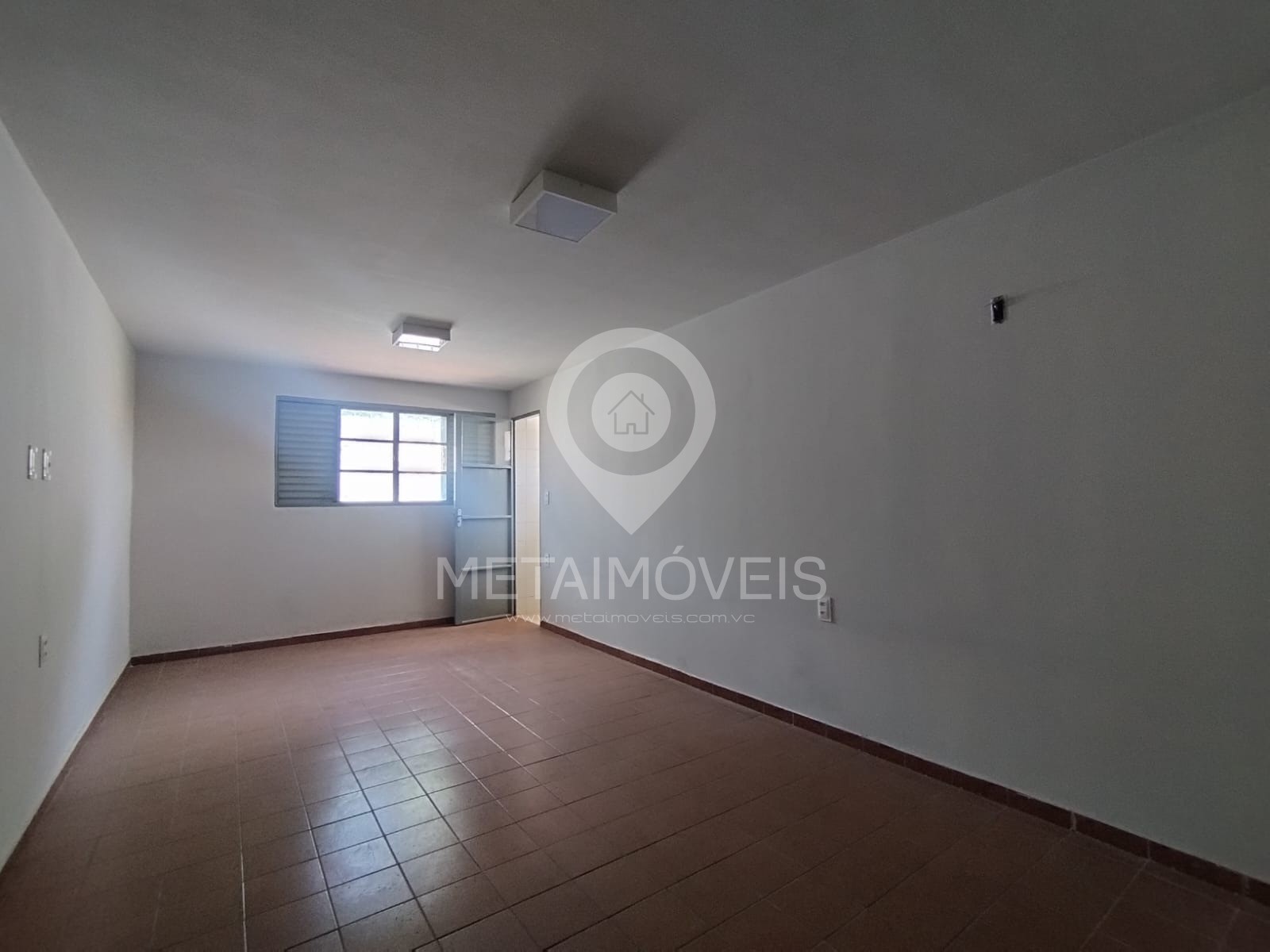 Prédio Inteiro para alugar com 7 quartos, 400m² - Foto 14