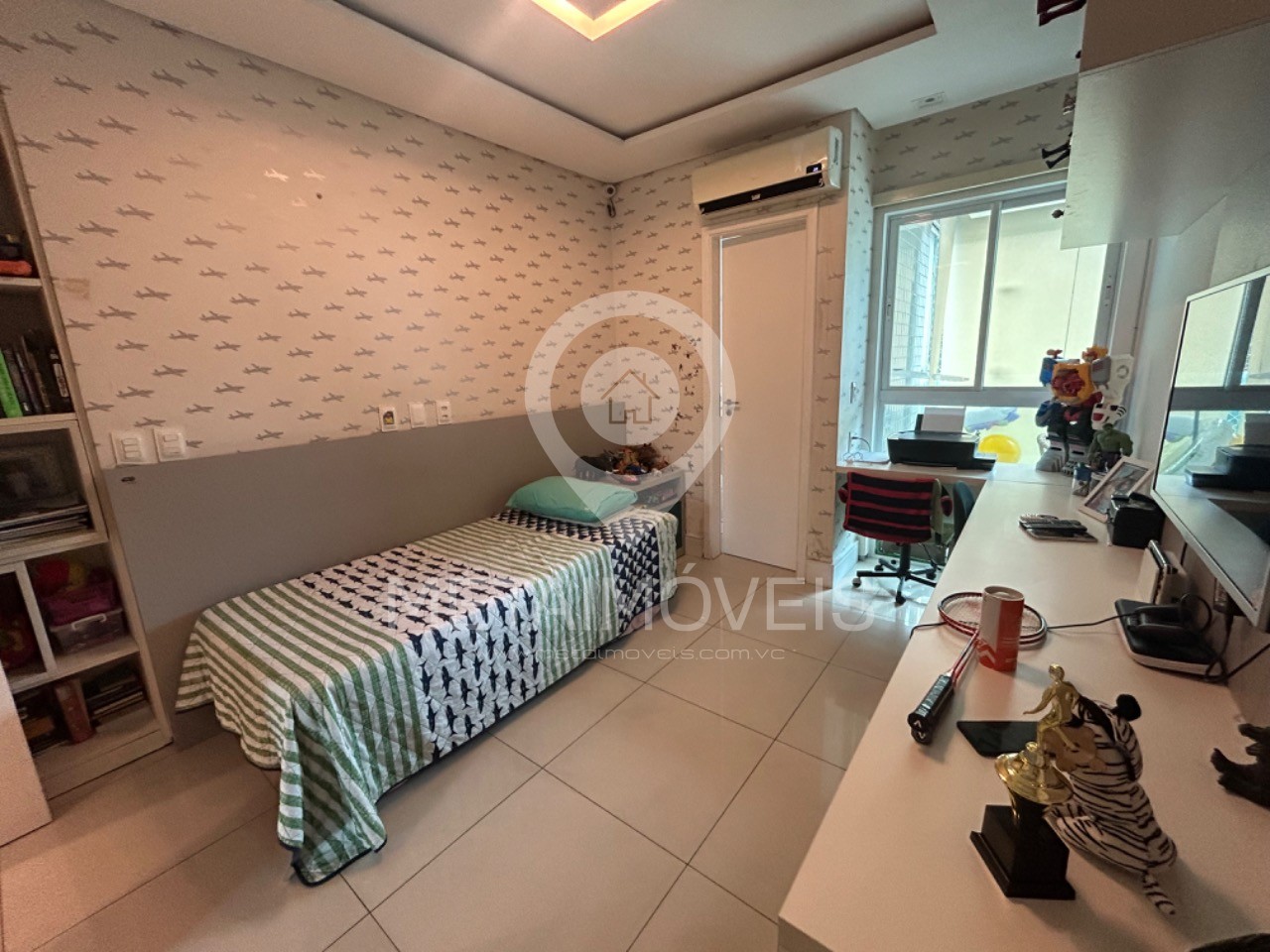 Apartamento à venda com 3 quartos, 161m² - Foto 11