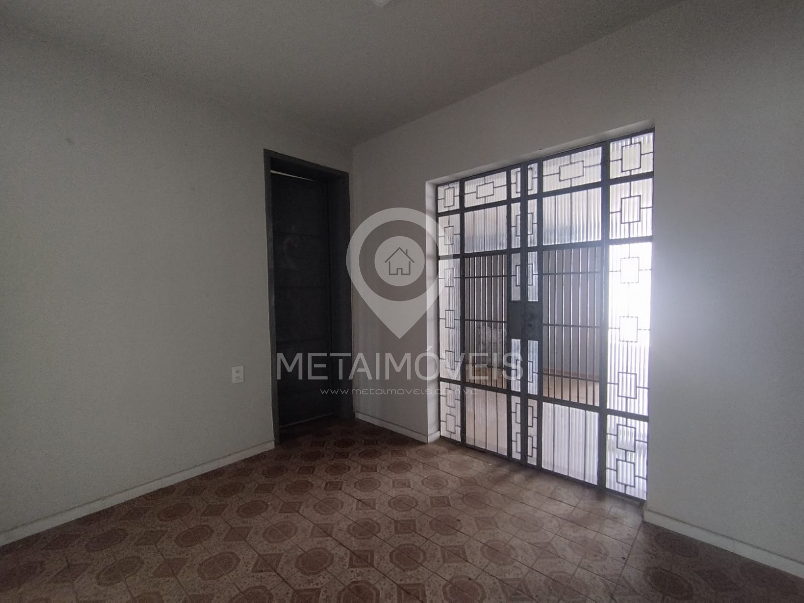 Prédio Inteiro para alugar com 7 quartos, 400m² - Foto 13