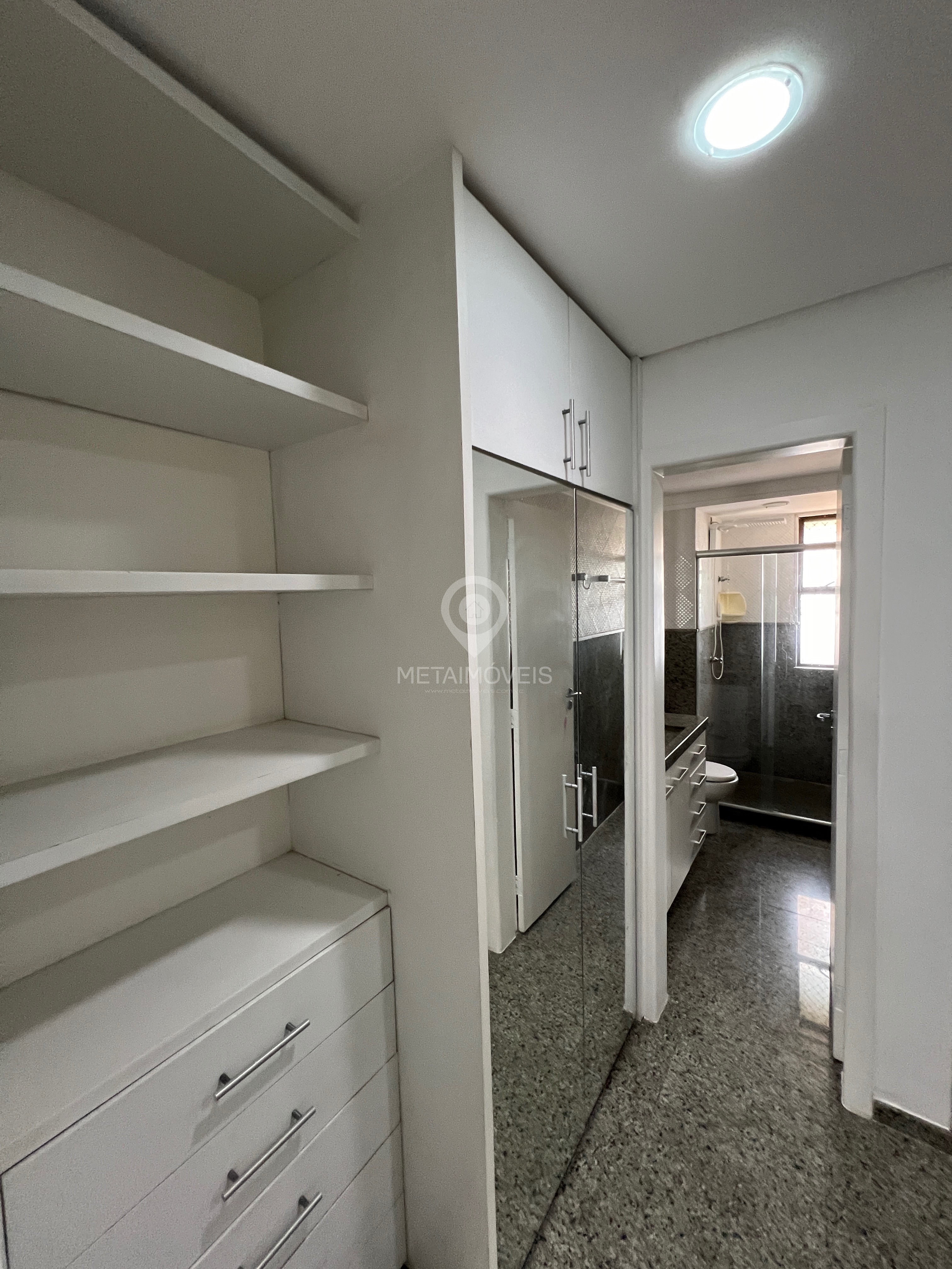 Apartamento à venda com 3 quartos, 250m² - Foto 29