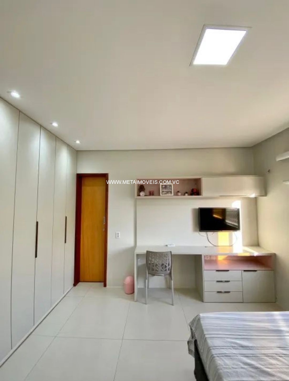 Casa de Condomínio à venda com 3 quartos, 223m² - Foto 8