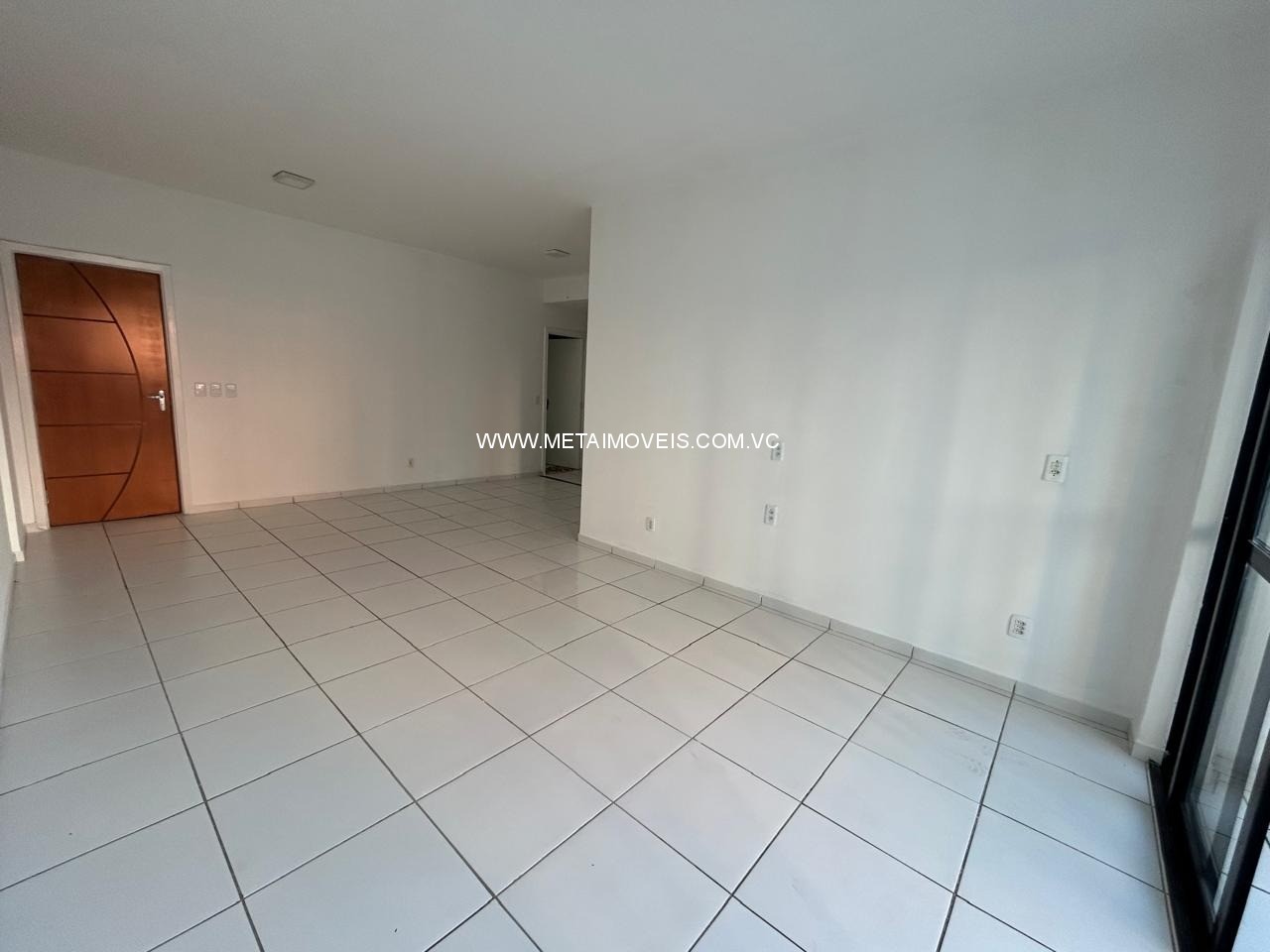 Apartamento à venda com 3 quartos, 125m² - Foto 1