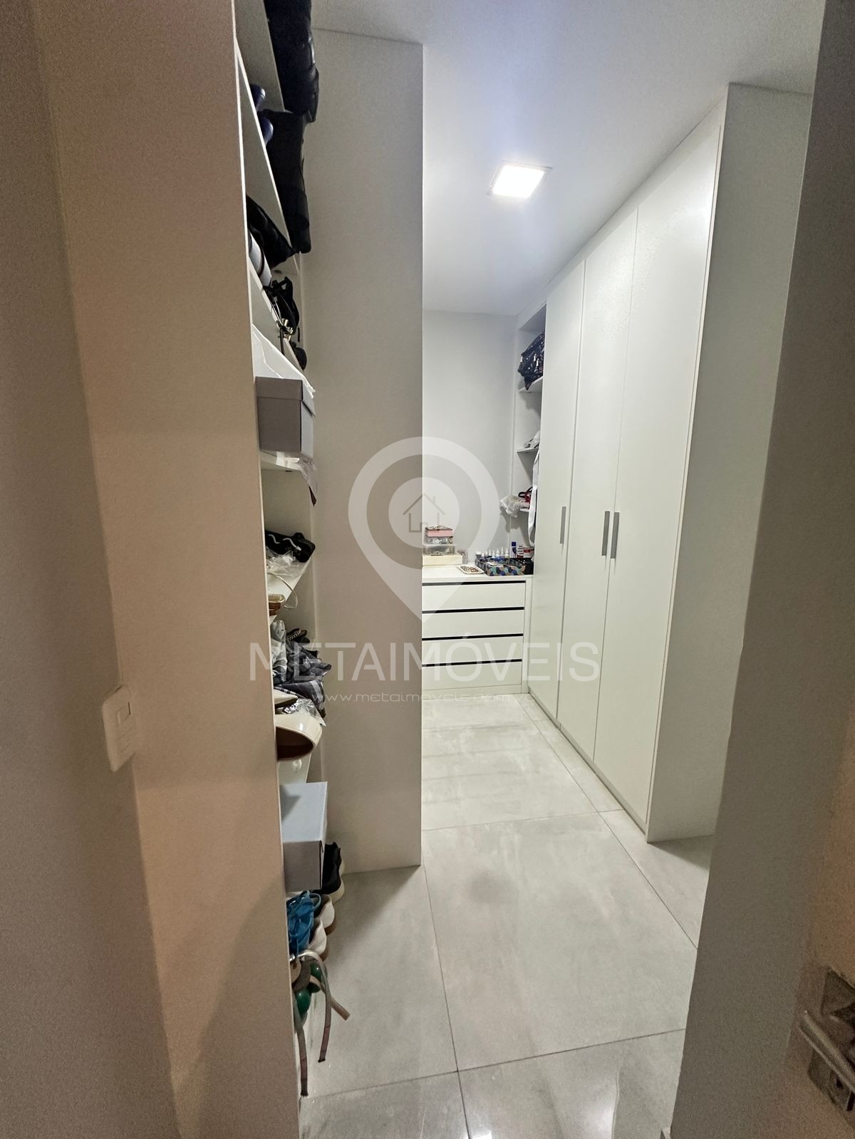 Casa à venda e aluguel com 4 quartos, 217m² - Foto 11