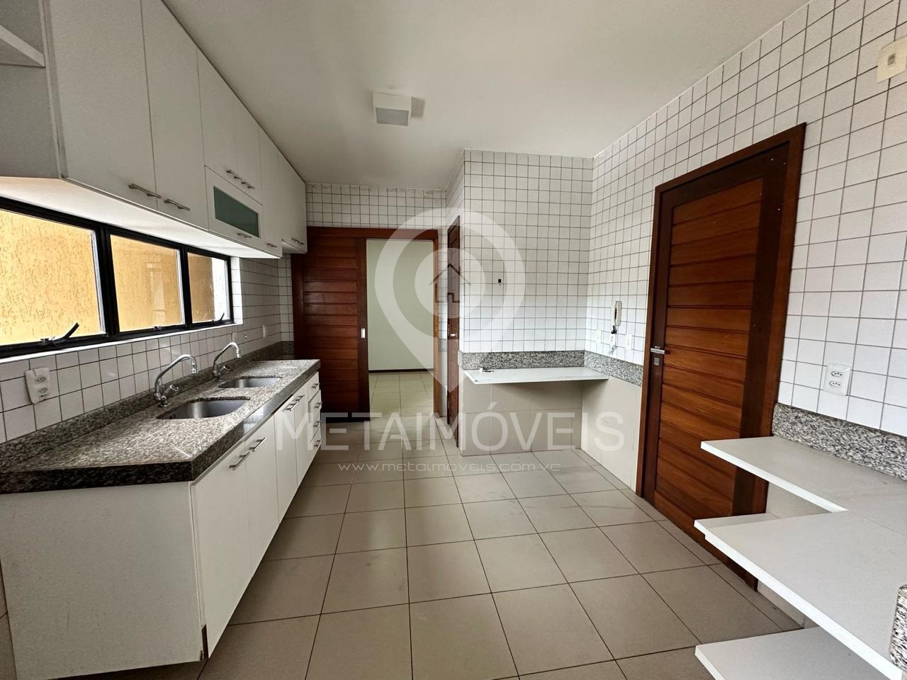 Apartamento à venda com 3 quartos, 134m² - Foto 8