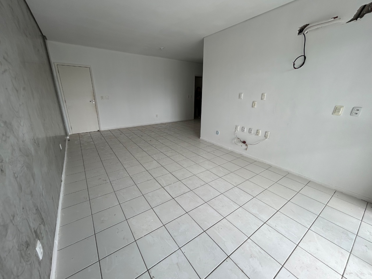 Apartamento para alugar com 3 quartos, 125m² - Foto 4