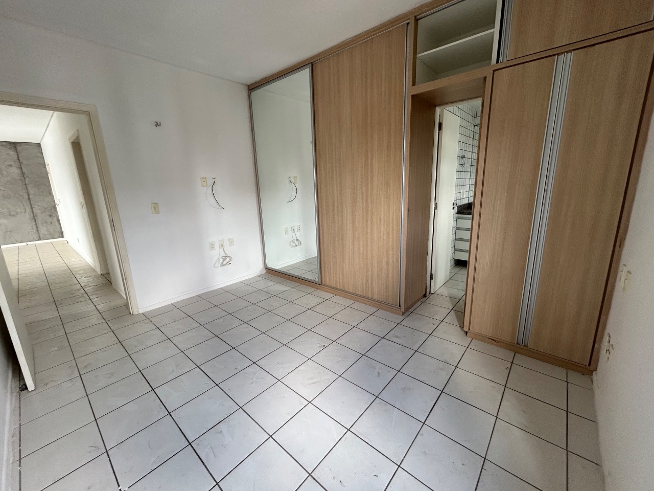 Apartamento para alugar com 3 quartos, 125m² - Foto 17