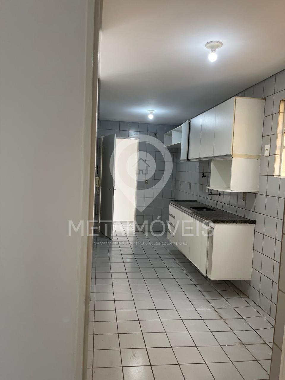 Apartamento à venda com 3 quartos, 85m² - Foto 15