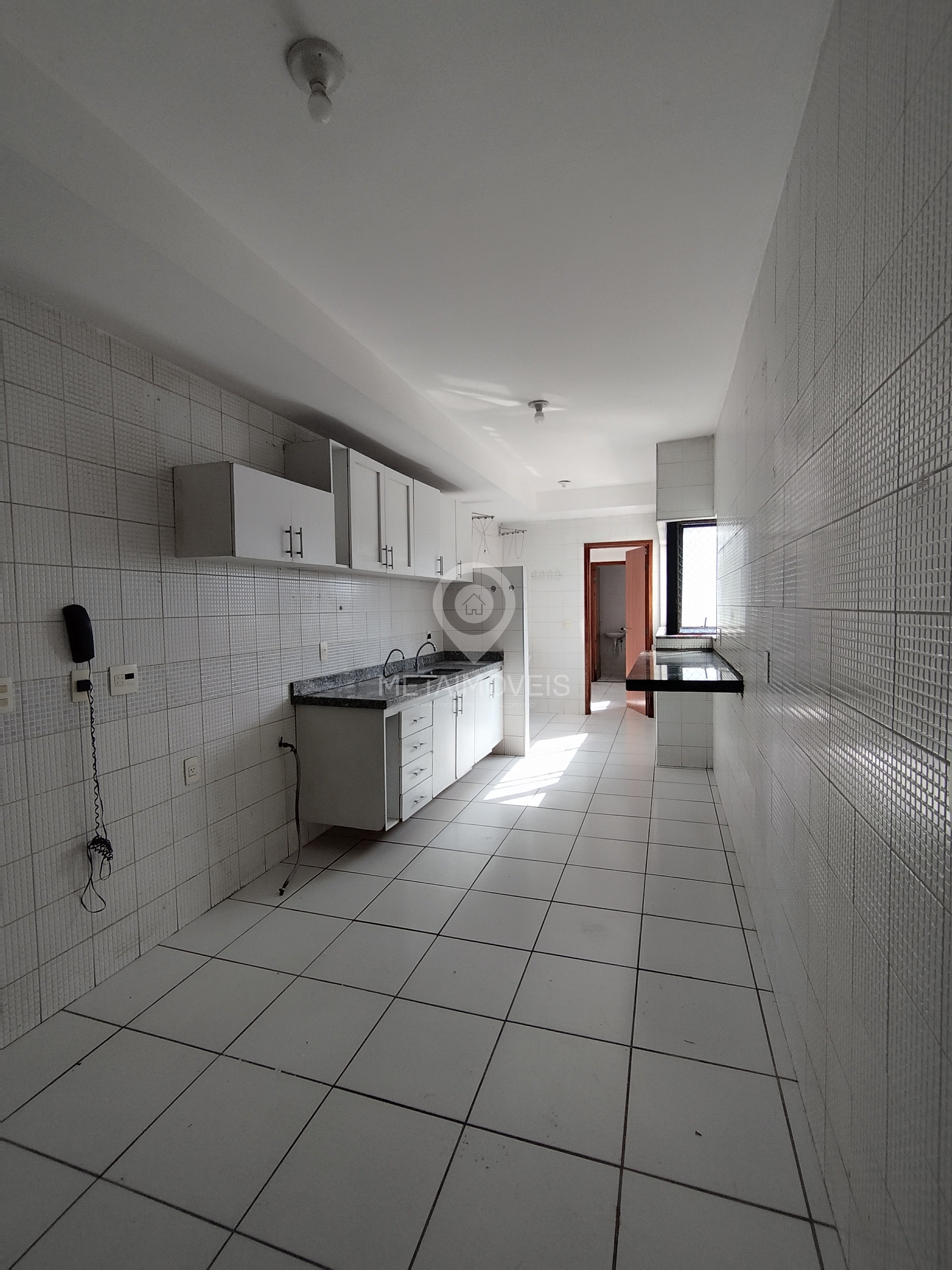Apartamento para alugar com 3 quartos, 170m² - Foto 6