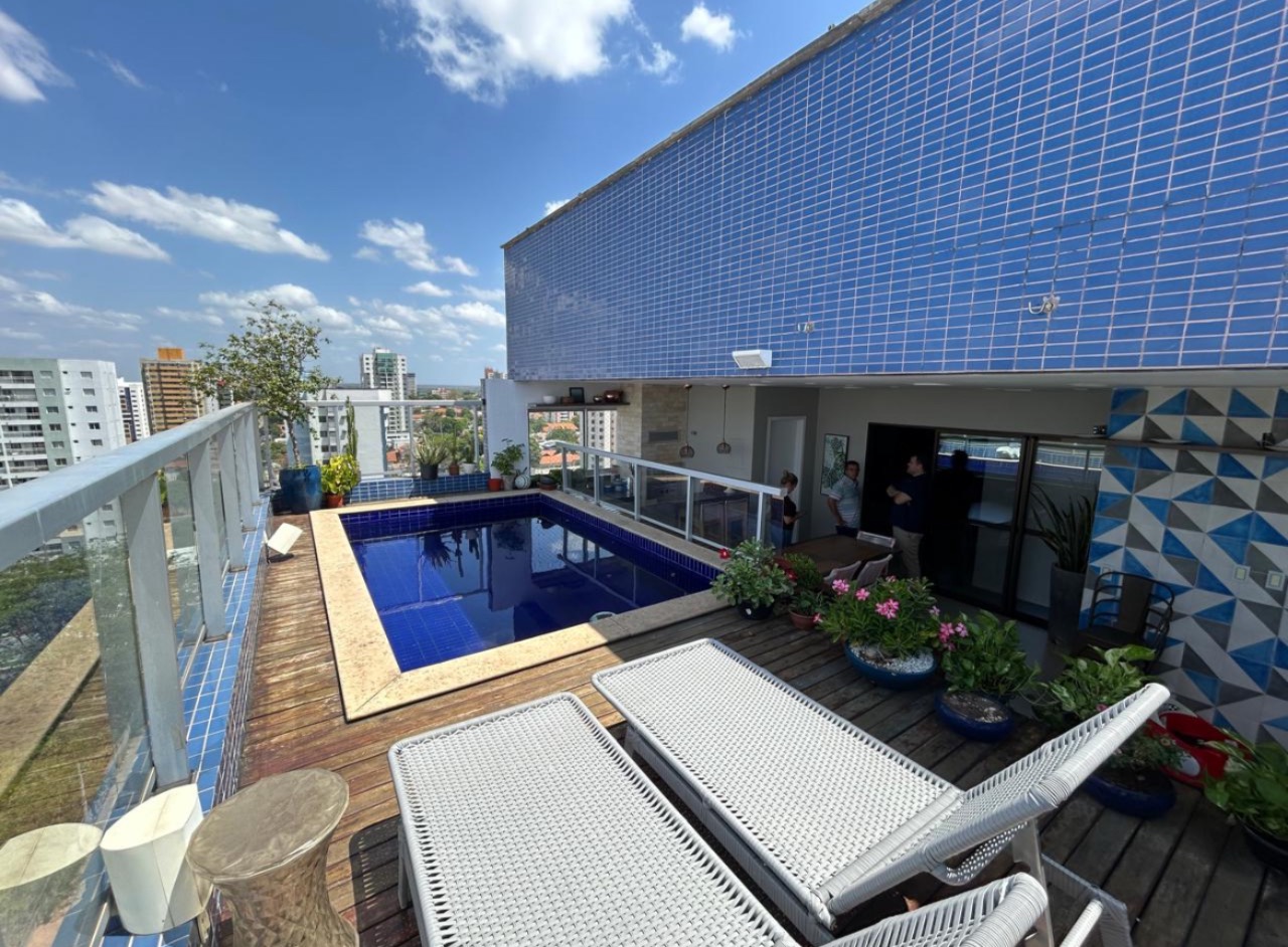 Cobertura à venda com 3 quartos, 223m² - Foto 1