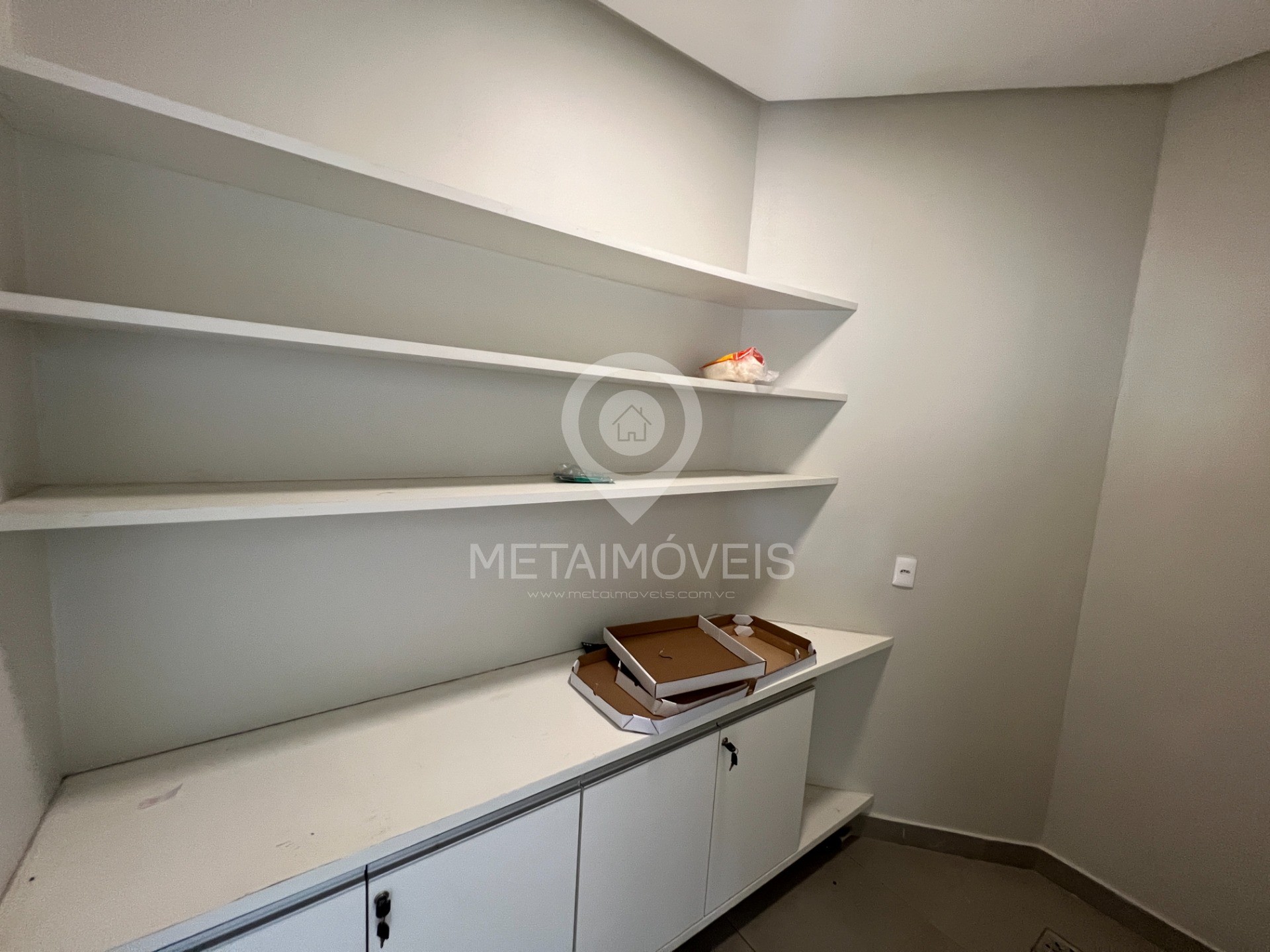Casa de Condomínio para alugar com 5 quartos, 360m² - Foto 36