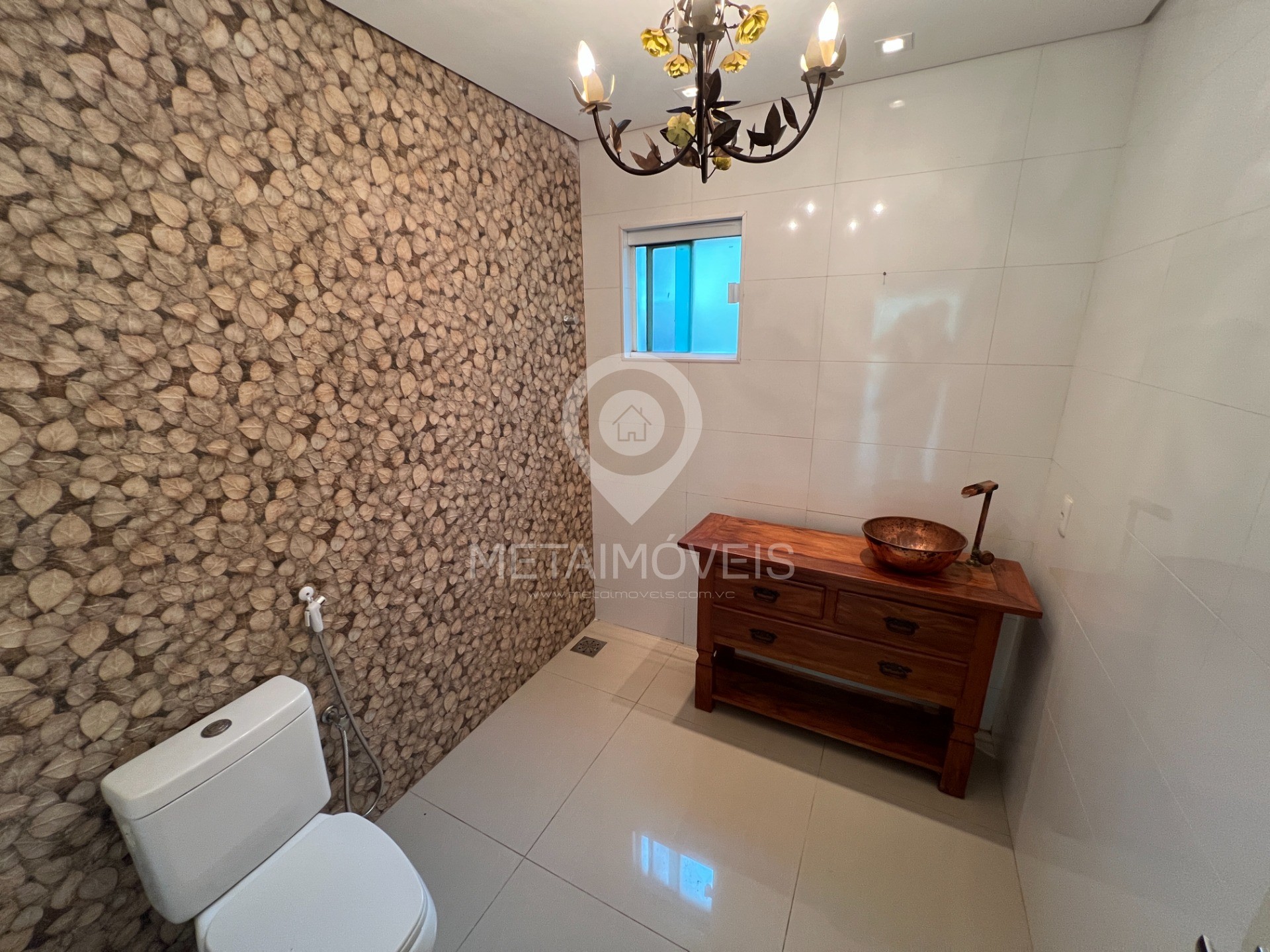 Casa de Condomínio para alugar com 5 quartos, 360m² - Foto 5