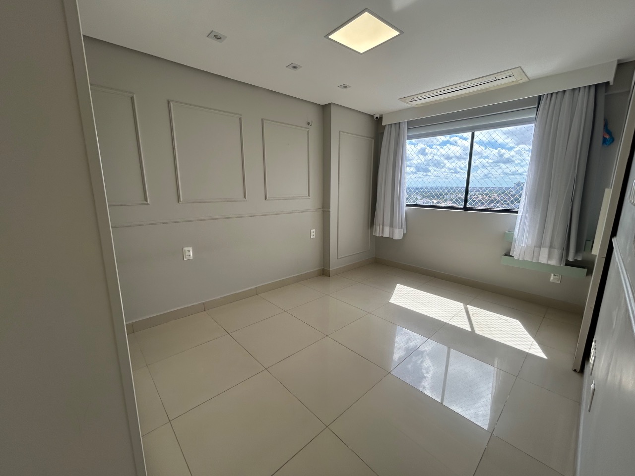Apartamento à venda com 3 quartos, 140m² - Foto 13