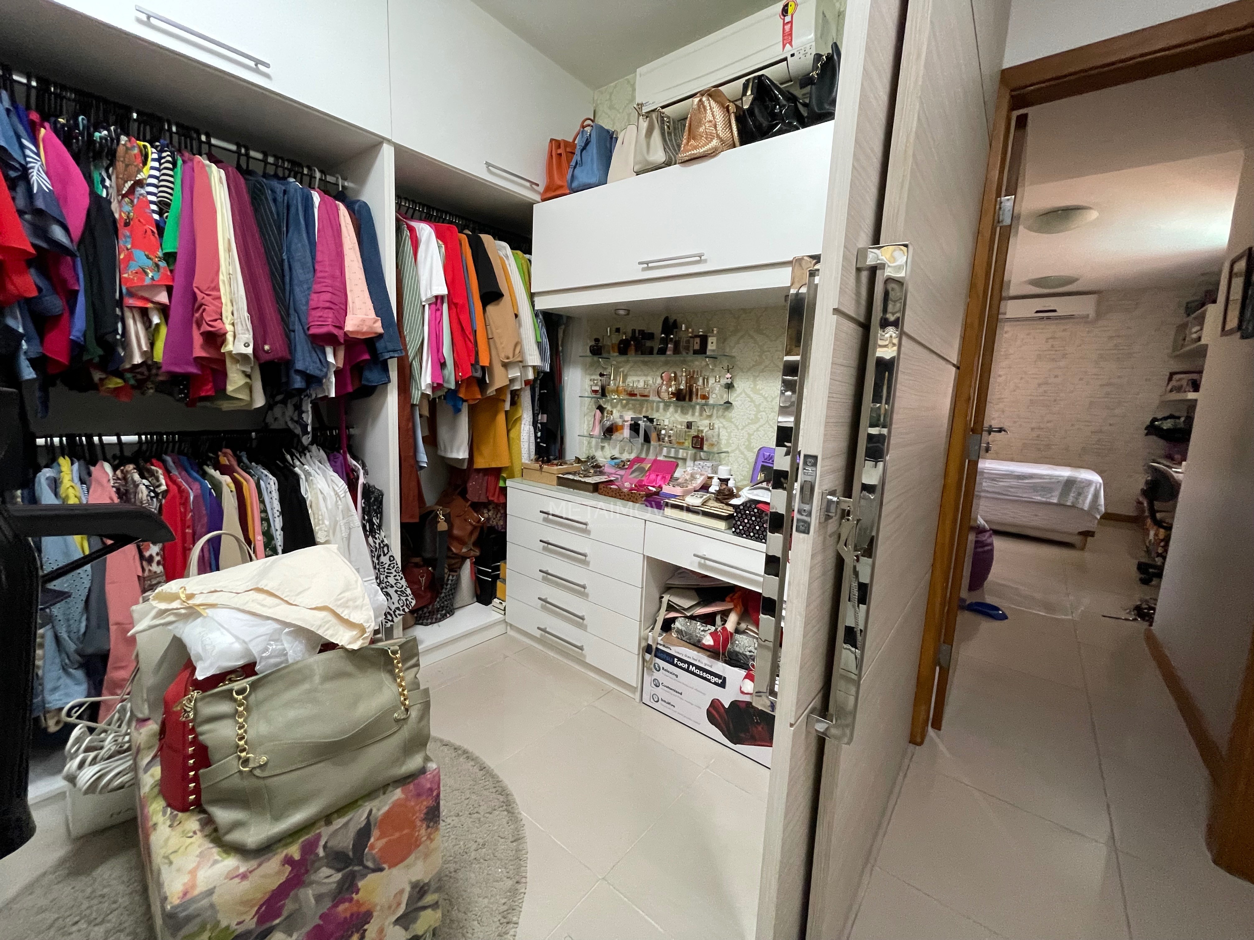Casa de Condomínio à venda com 4 quartos, 228m² - Foto 20