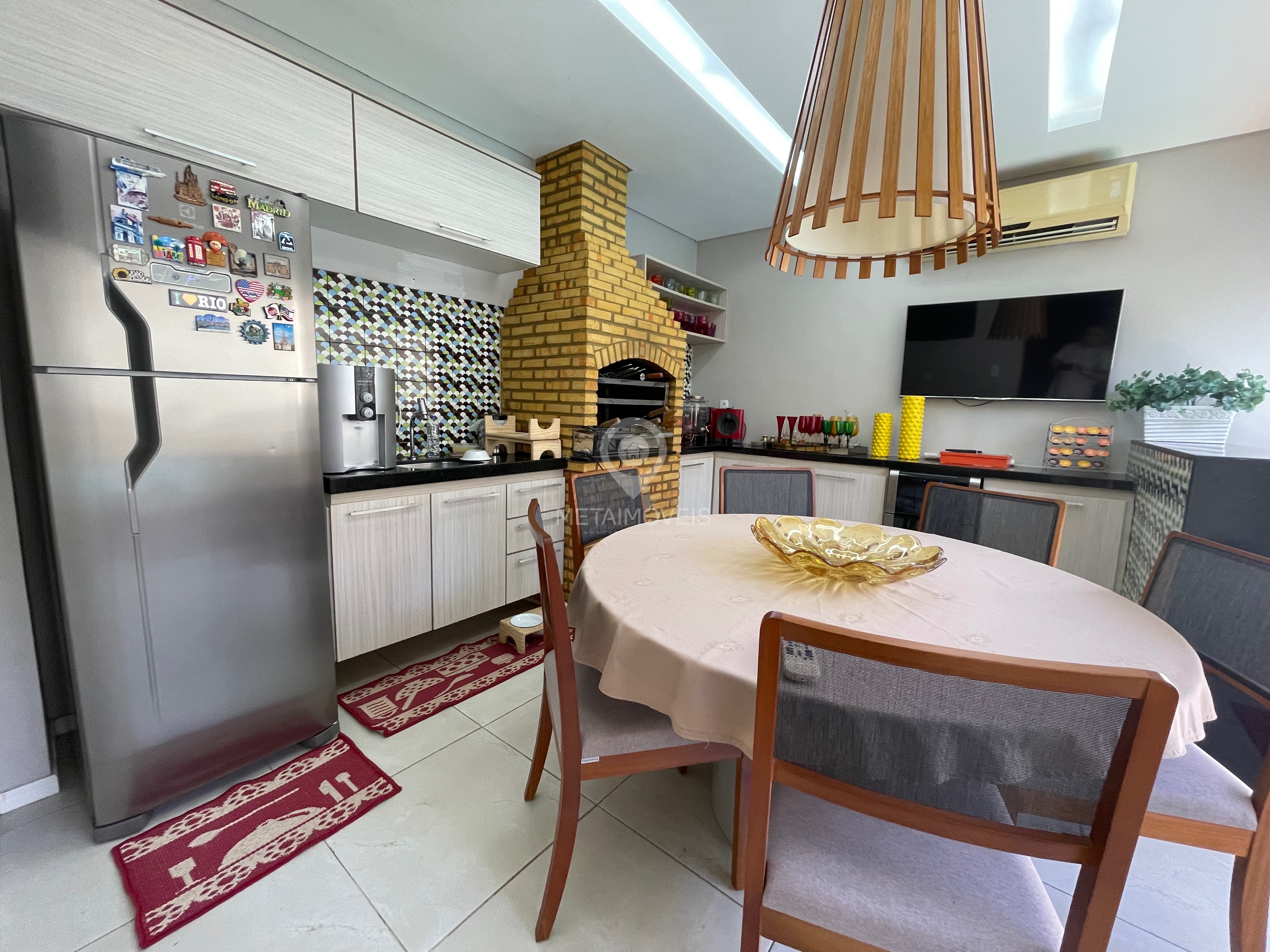 Casa de Condomínio à venda com 4 quartos, 228m² - Foto 7